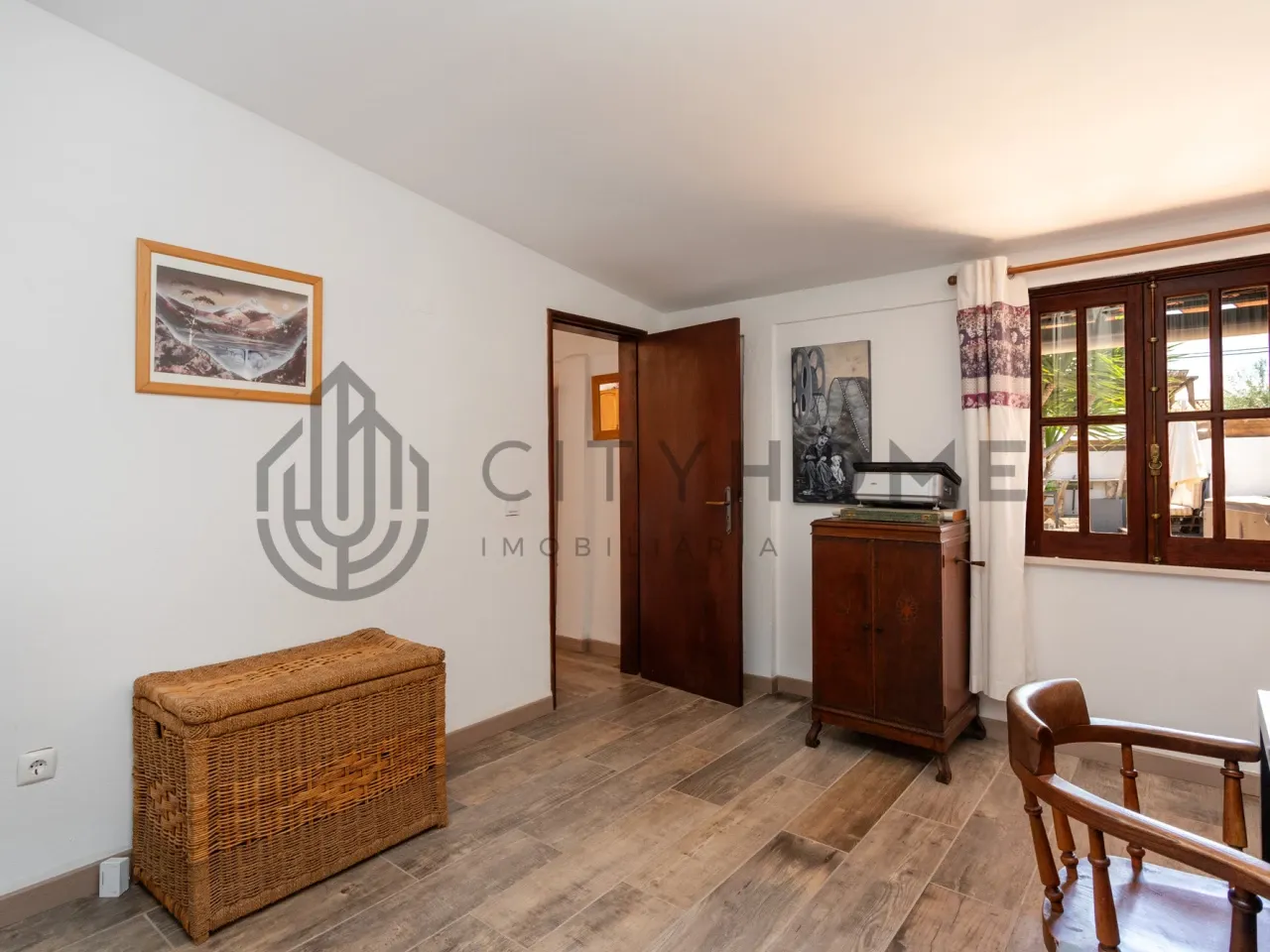 Spacious 5-Bedroom House with Garden and Terrace in Paderne, Albufeira - View image 34 of 34