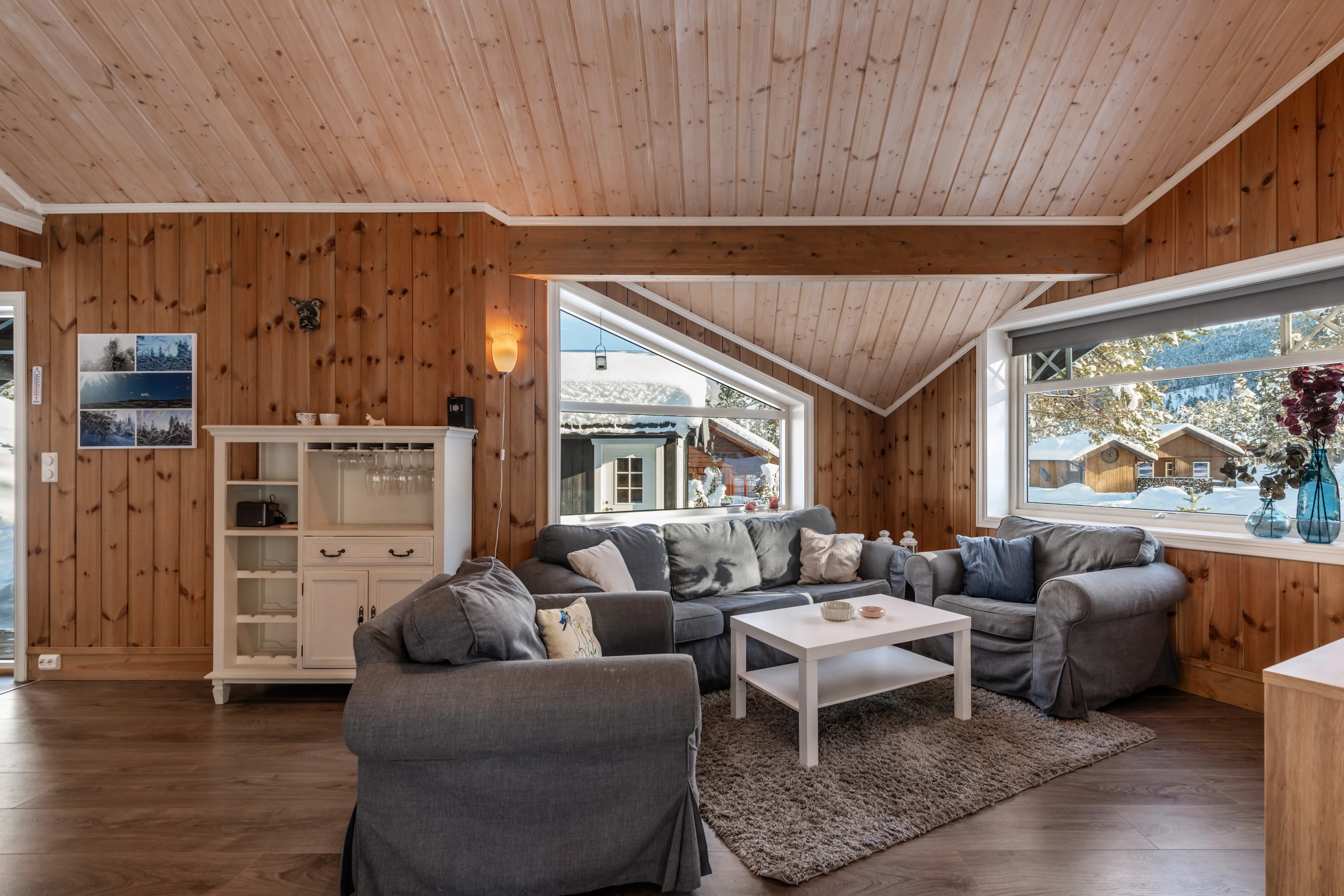 Contemporary 3-Bedroom House with Terrace in Scenic Hol, Norway - View image 8 of 41