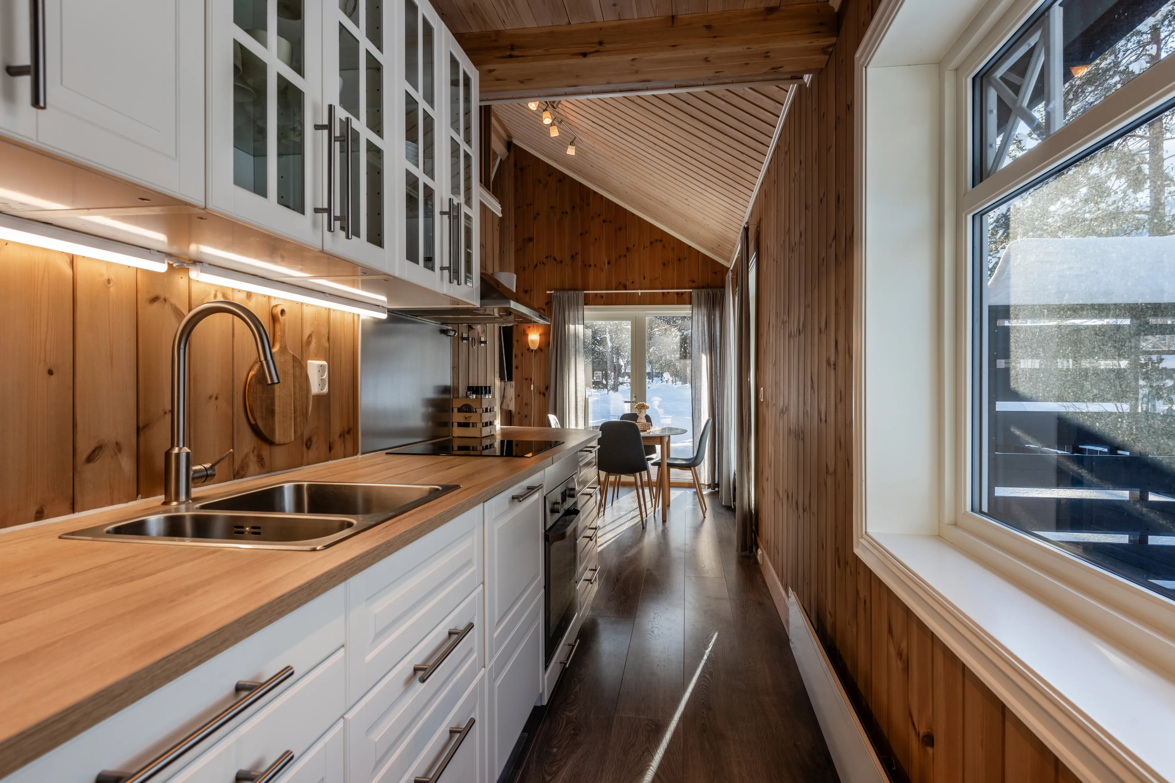 Contemporary 3-Bedroom House with Terrace in Scenic Hol, Norway - View image 14 of 41