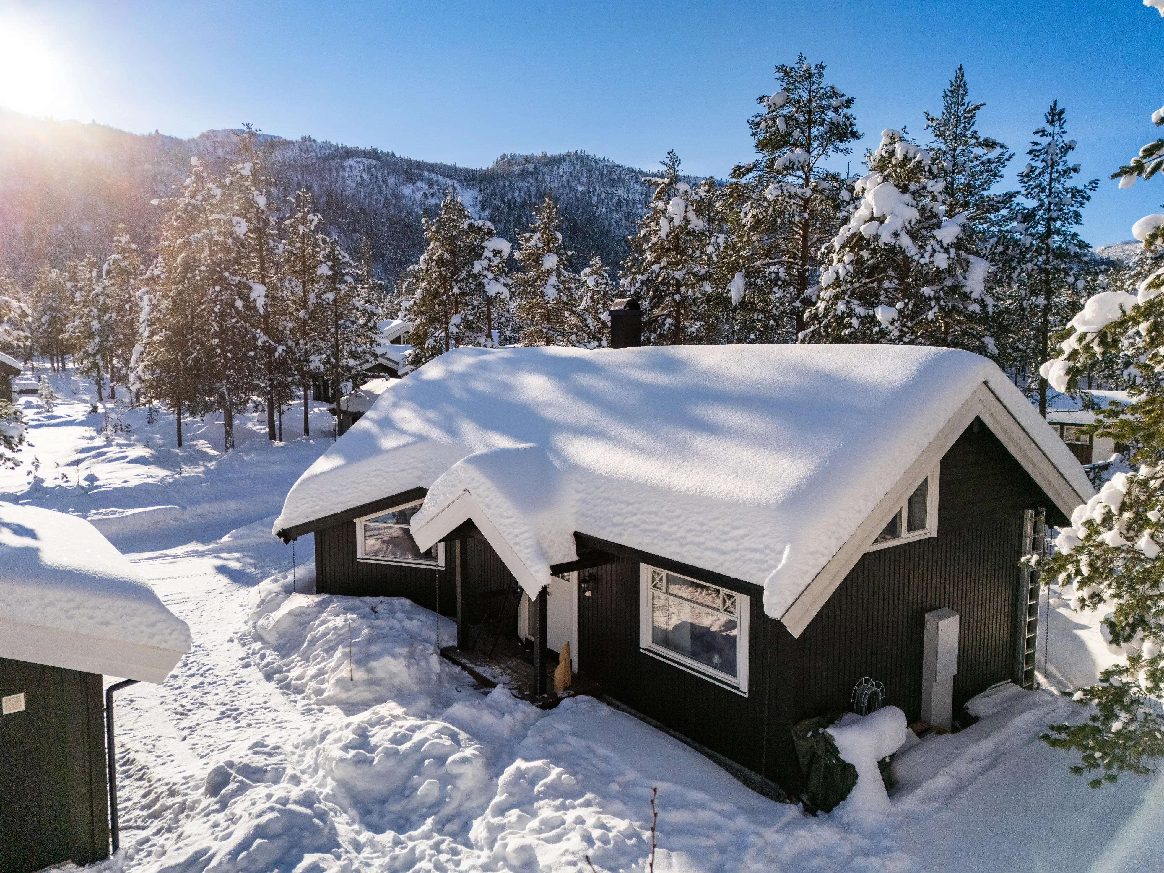 Contemporary 3-Bedroom House with Terrace in Scenic Hol, Norway - View image 34 of 41