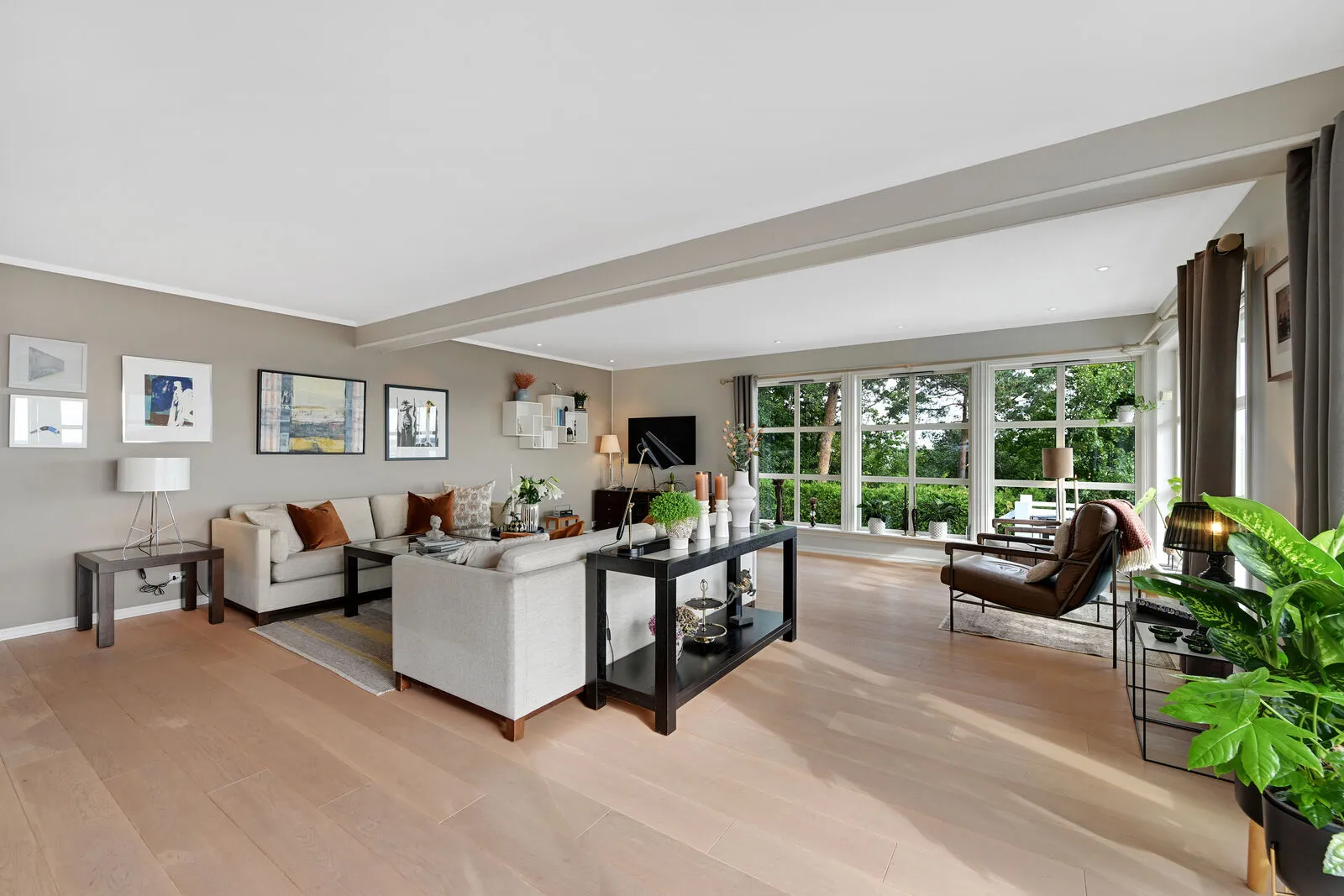 1970s Norwegian Family Home with Garden and Terrace in Horten - View image 35 of 56