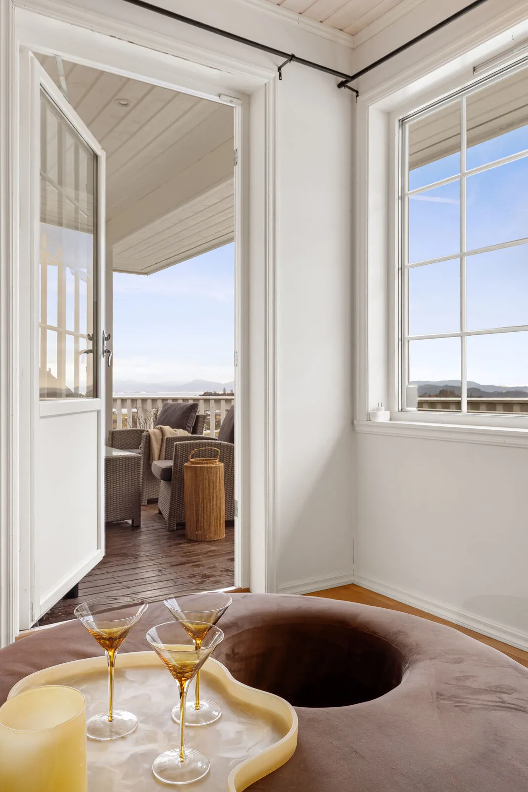 Spacious 5-Bedroom Family Home with Rental Apartment and Double Garage in Os - View image 12 of 53