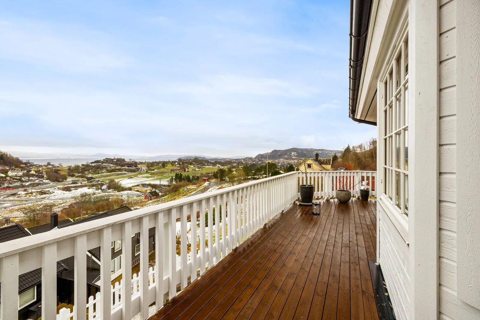 Spacious 5-Bedroom Family Home with Rental Apartment and Double Garage in Os - View image 15 of 53