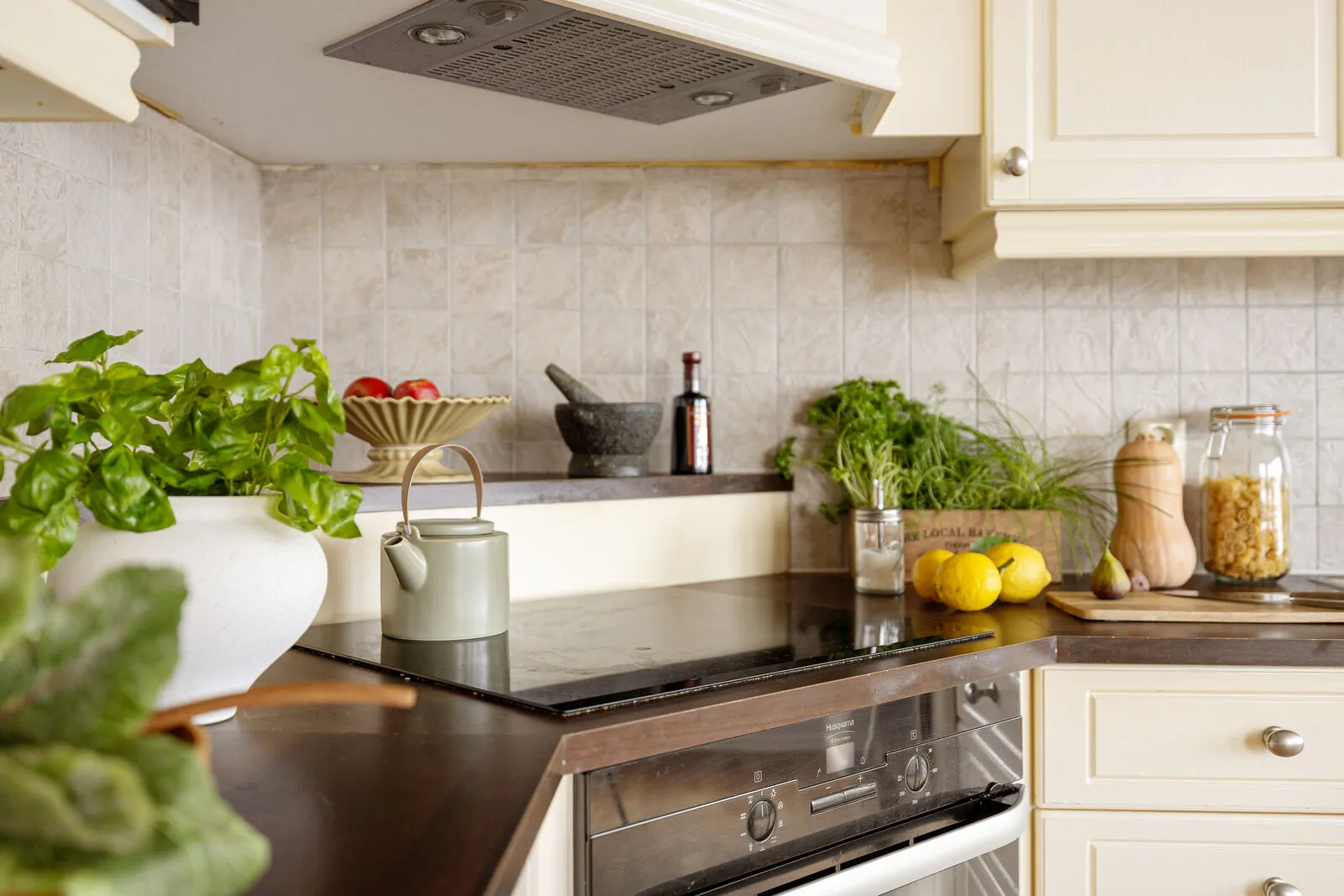 Spacious 5-Bedroom Family Home with Rental Apartment and Double Garage in Os - View image 20 of 53