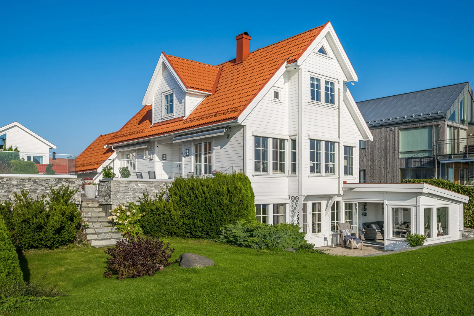 Contemporary 4-Bedroom House with Fjord Views in Horten's Strandparken - Image 5