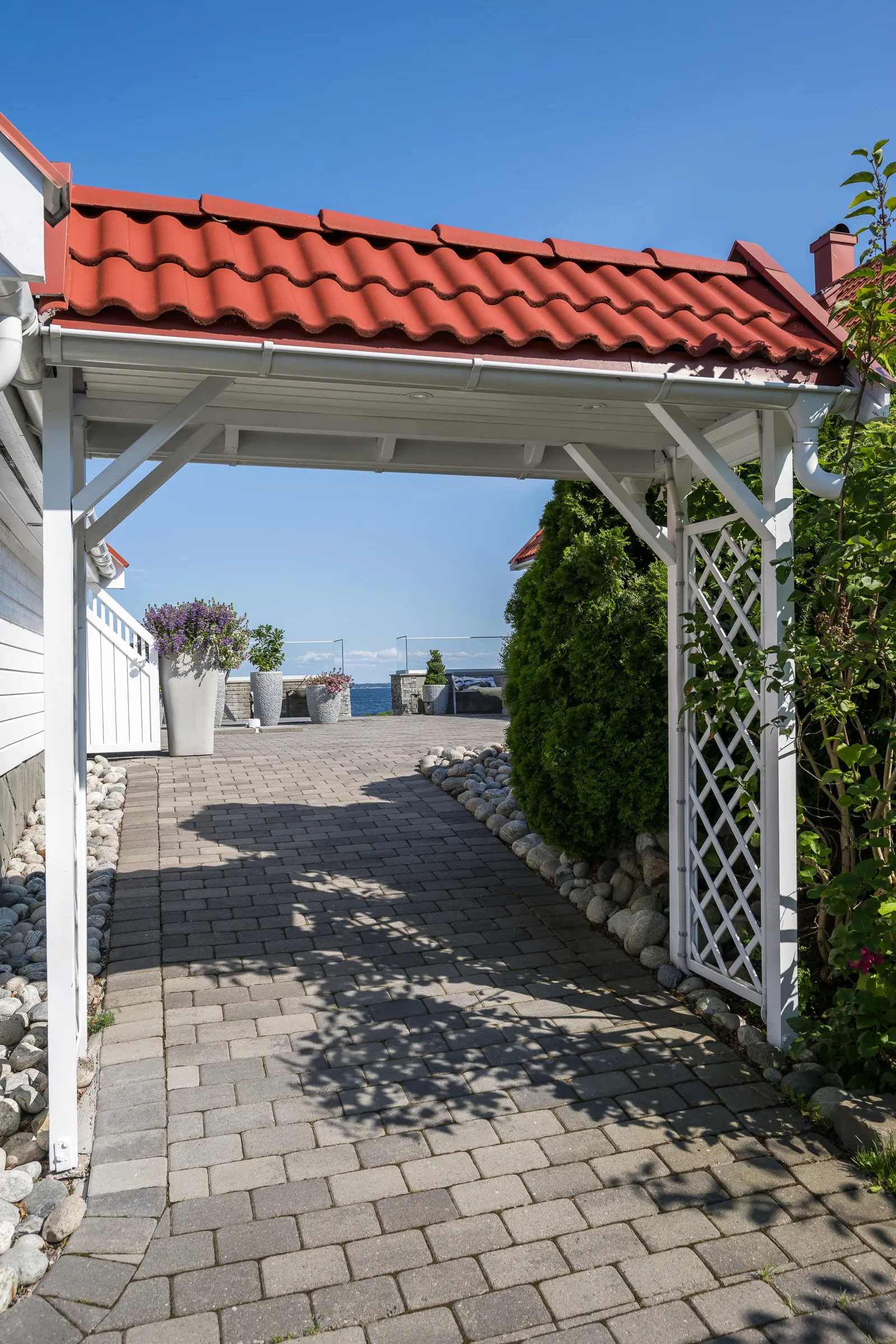 Contemporary 4-Bedroom House with Fjord Views in Horten's Strandparken - View image 12 of 30