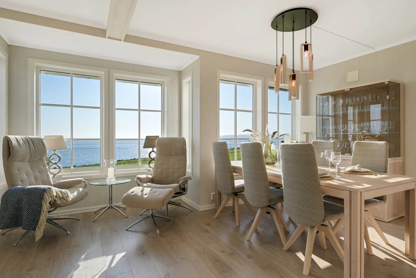 Contemporary 4-Bedroom House with Fjord Views in Horten's Strandparken - View image 18 of 30