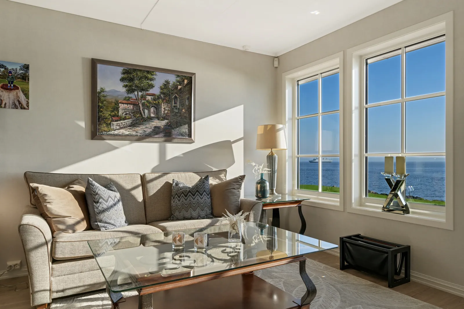 Contemporary 4-Bedroom House with Fjord Views in Horten's Strandparken - View image 21 of 30