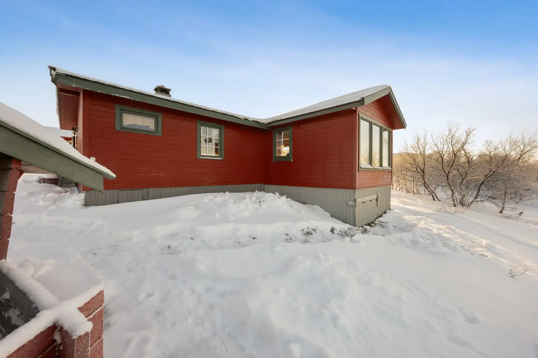 1960s Norwegian Country House with Fjord Views and Terrace - View image 25 of 31