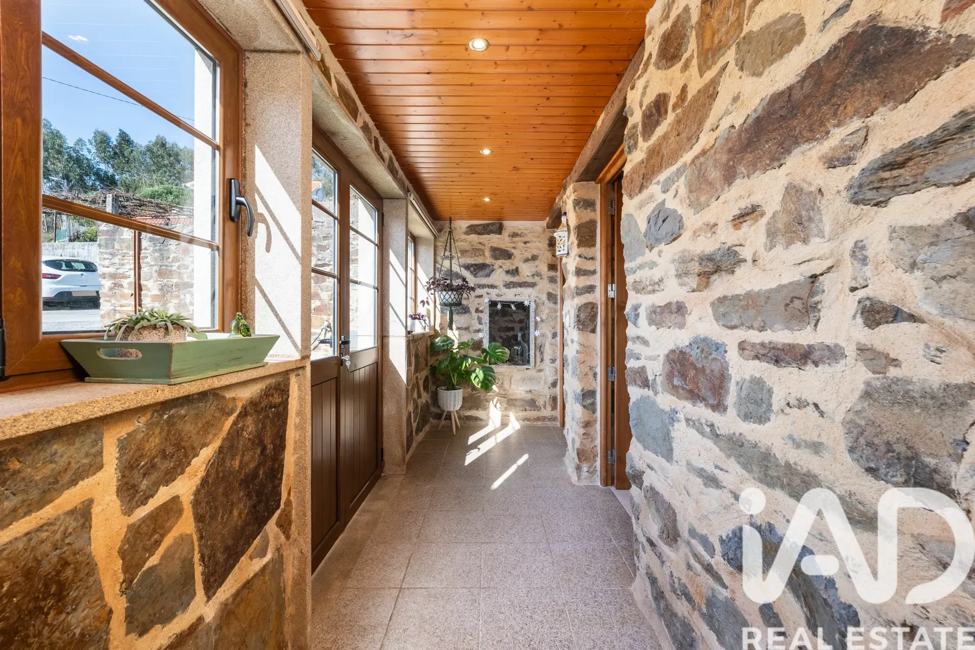 Charming Two-Bedroom House with Garden and Terrace in Pedrógão Grande - Image 4