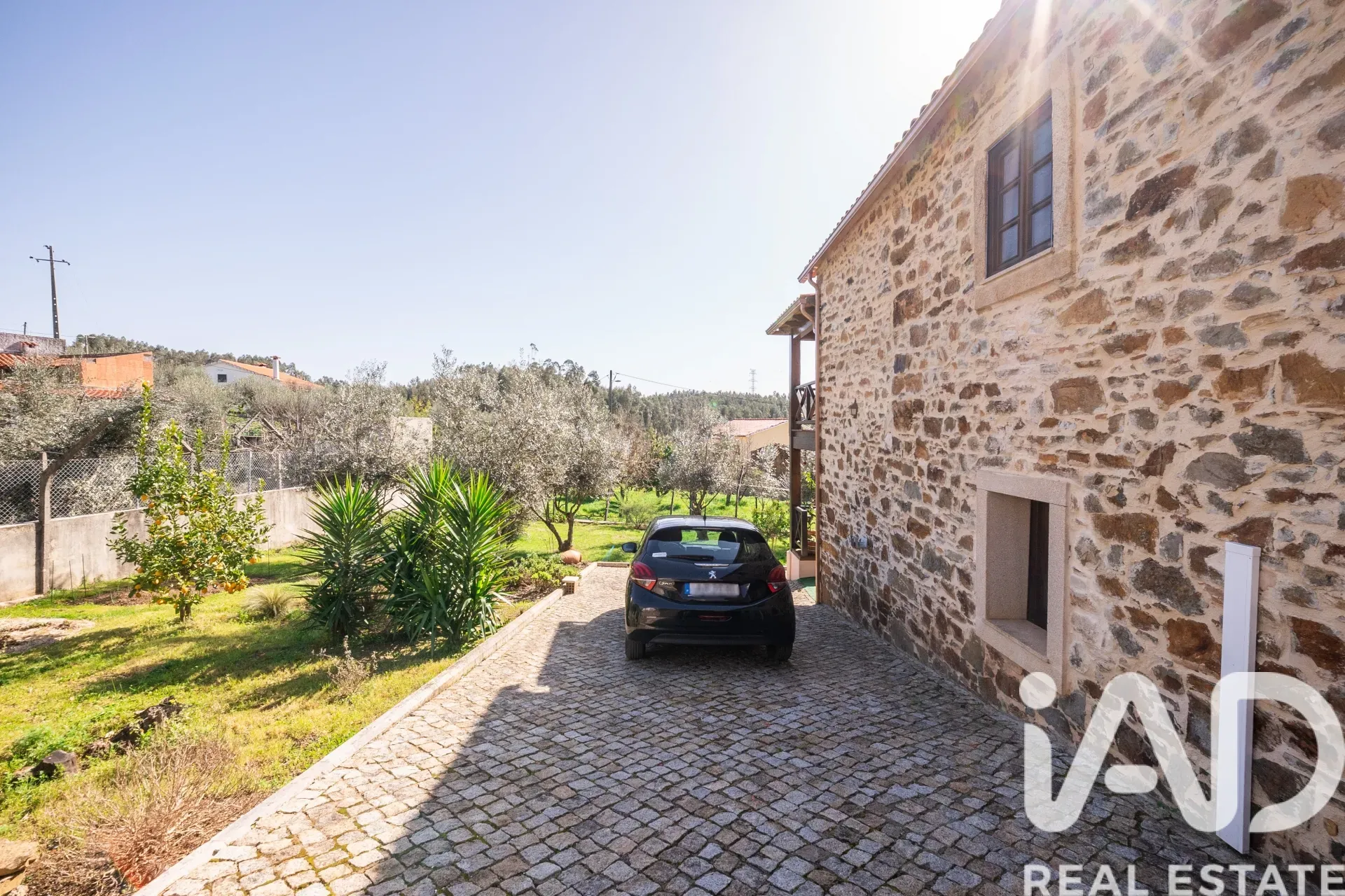 Charming Two-Bedroom House with Garden and Terrace in Pedrógão Grande - View image 34 of 37