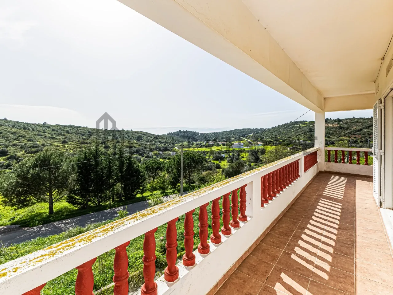 3-Bedroom House with Garden and Separate Apartment in Coastal Burgau, Portugal - Image 3