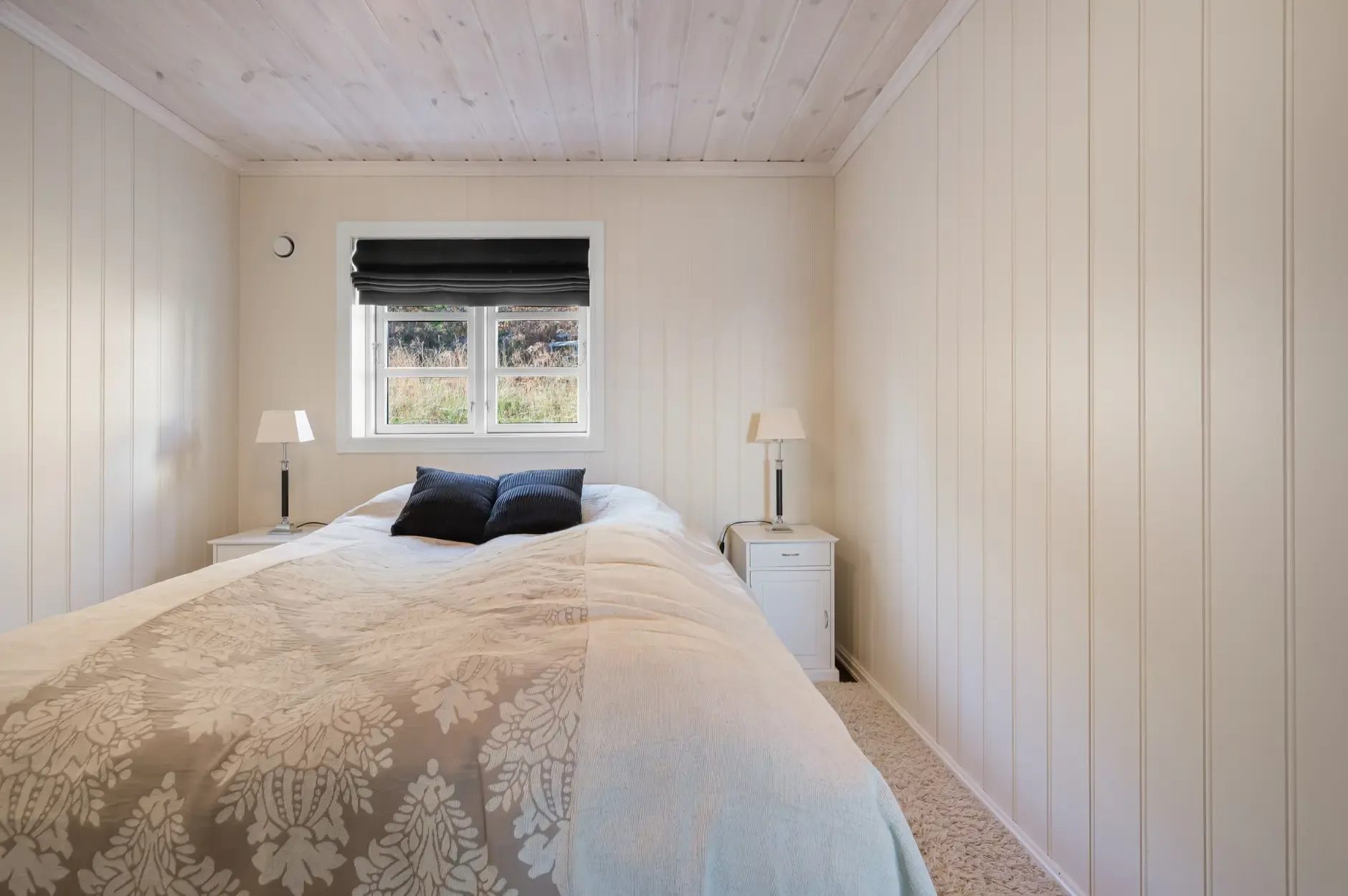 Contemporary 4-Bedroom Country House in Norway with Expansive Terrace Views - View image 27 of 45