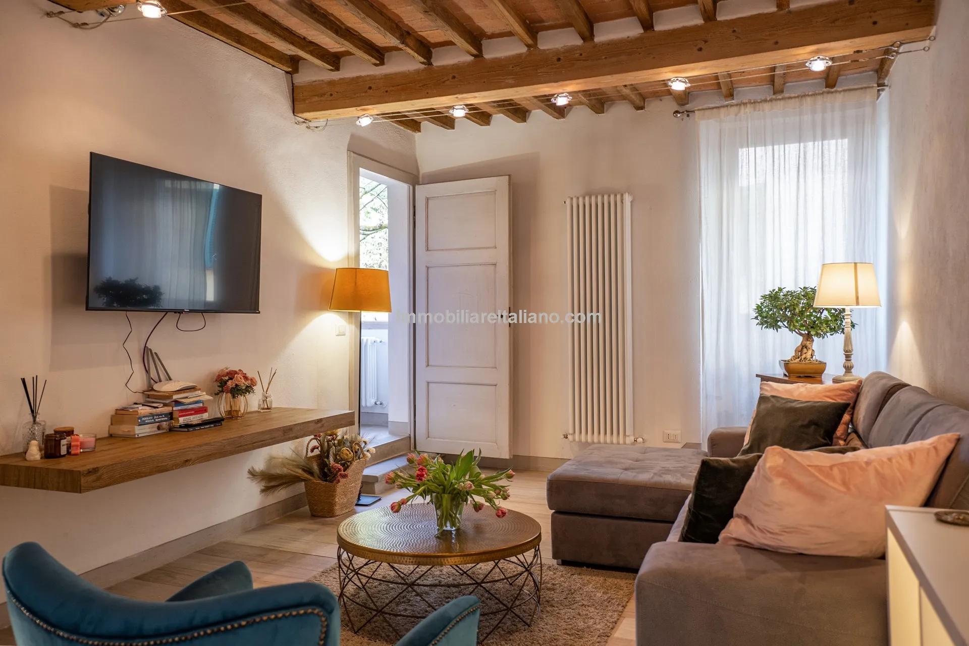 Moderne 4-etagers rækkehus i Sansepolcro med moderne bekvemmeligheder - Image 5