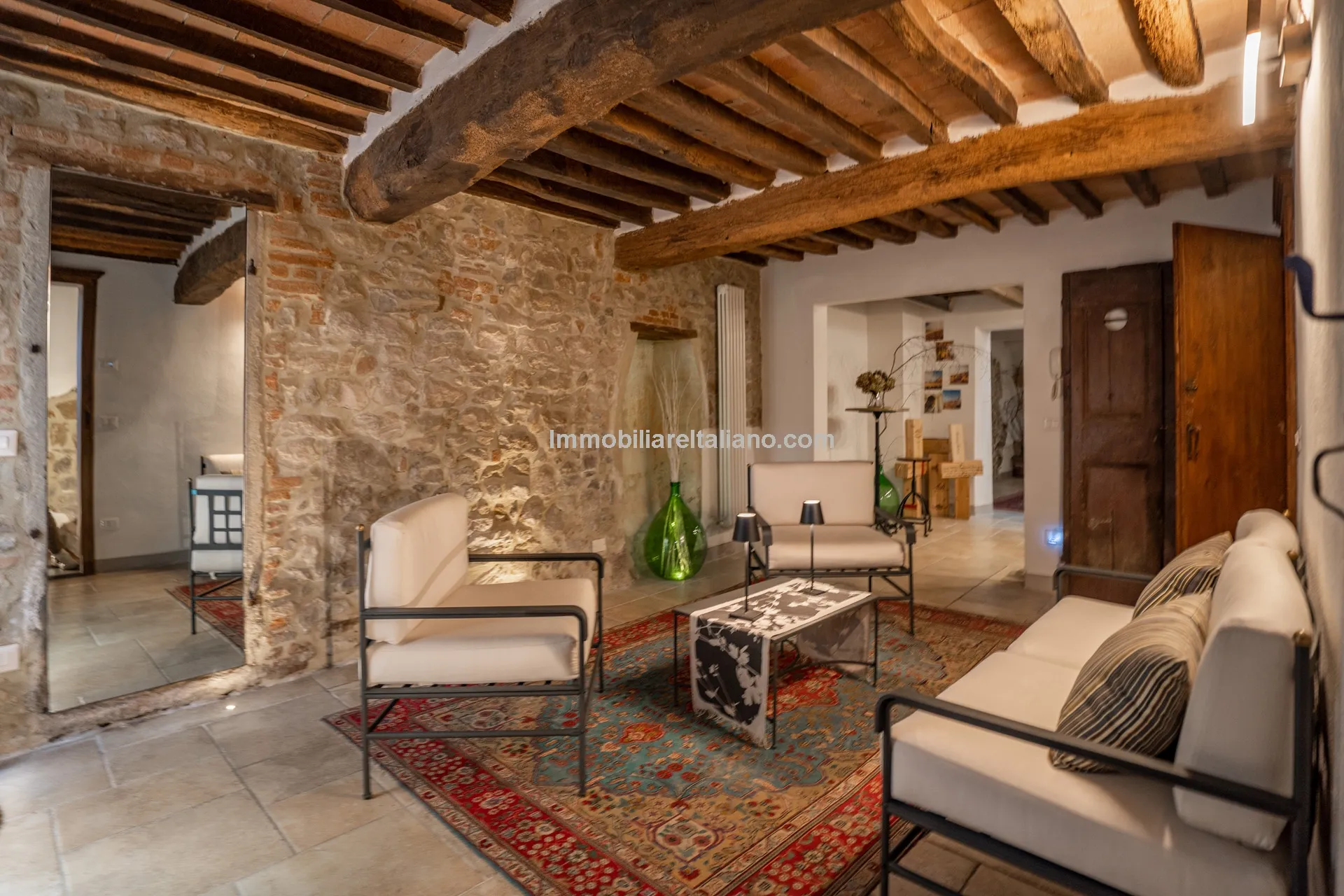 Moderne 4-etagers rækkehus i Sansepolcro med moderne bekvemmeligheder - Vis billede 44 af 59