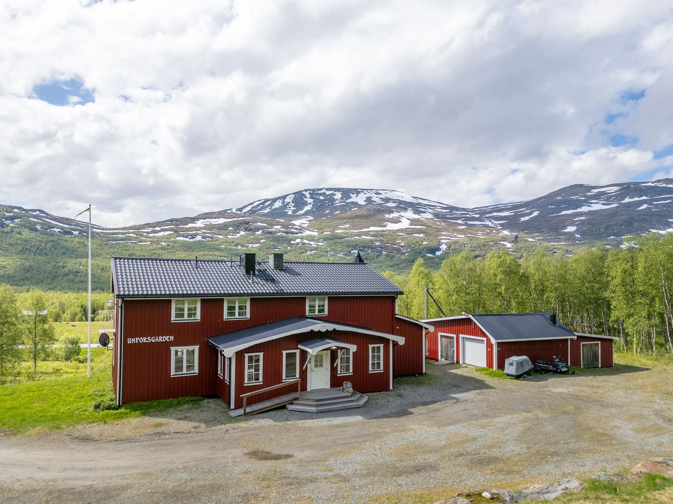 1930s Swedish Country House with Expansive Grounds in Hemavan - View image 25 of 27