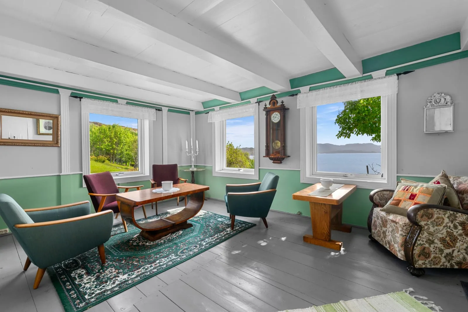 Expansive 7-Bedroom 1800s Country House on 142 Acres in Scenic Foldfjorden - View image 7 of 46