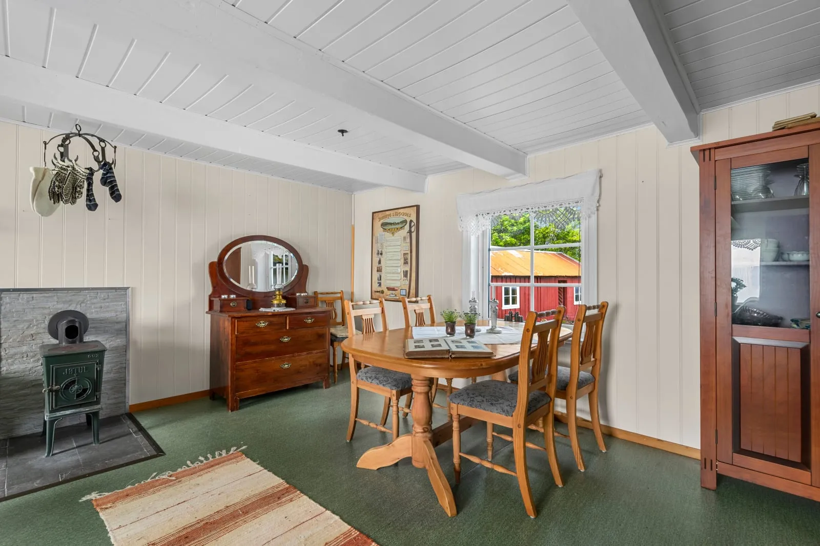 Expansive 7-Bedroom 1800s Country House on 142 Acres in Scenic Foldfjorden - View image 9 of 46