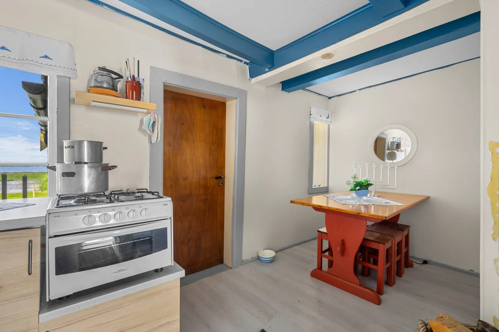 Expansive 7-Bedroom 1800s Country House on 142 Acres in Scenic Foldfjorden - View image 15 of 46