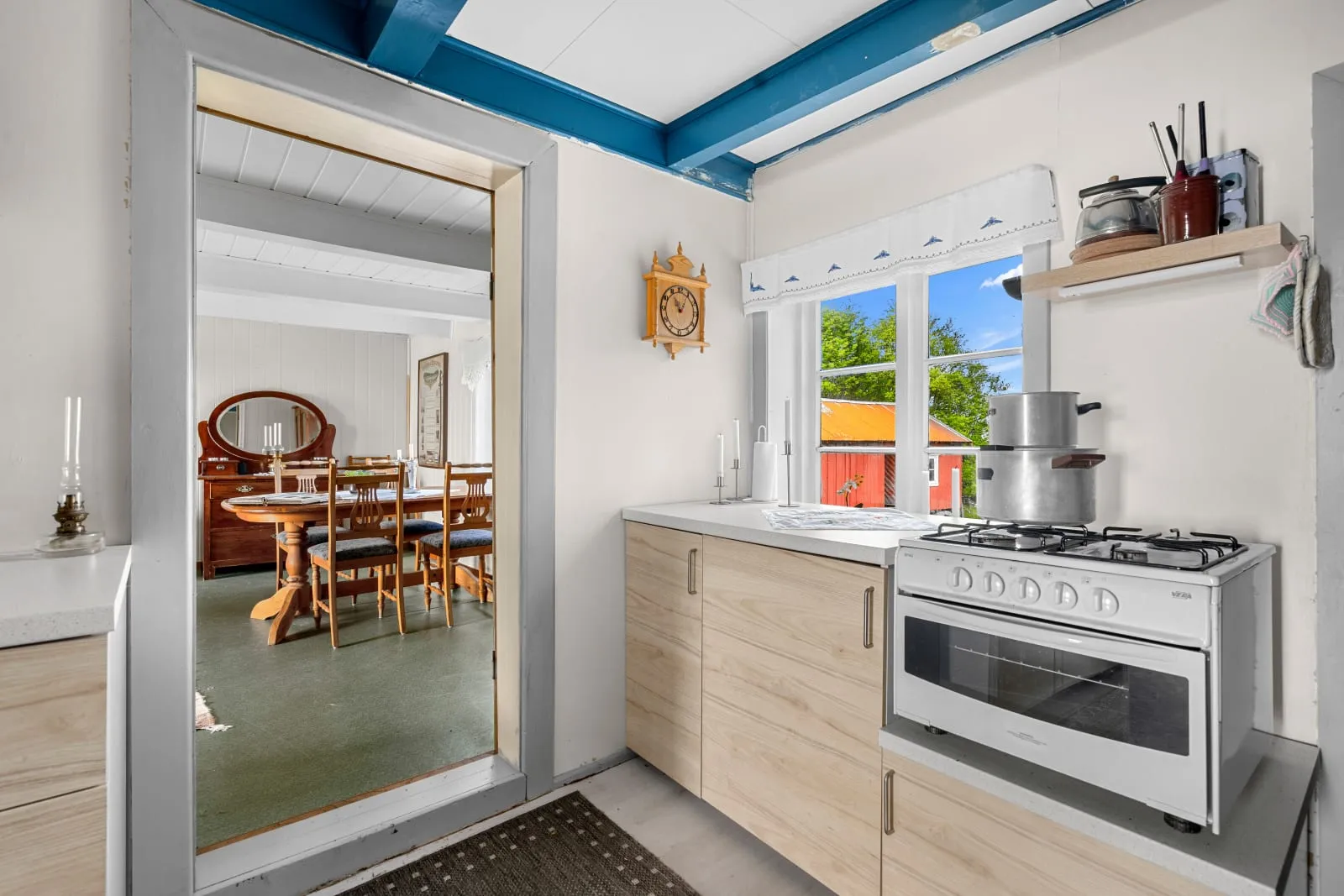 Expansive 7-Bedroom 1800s Country House on 142 Acres in Scenic Foldfjorden - View image 16 of 46