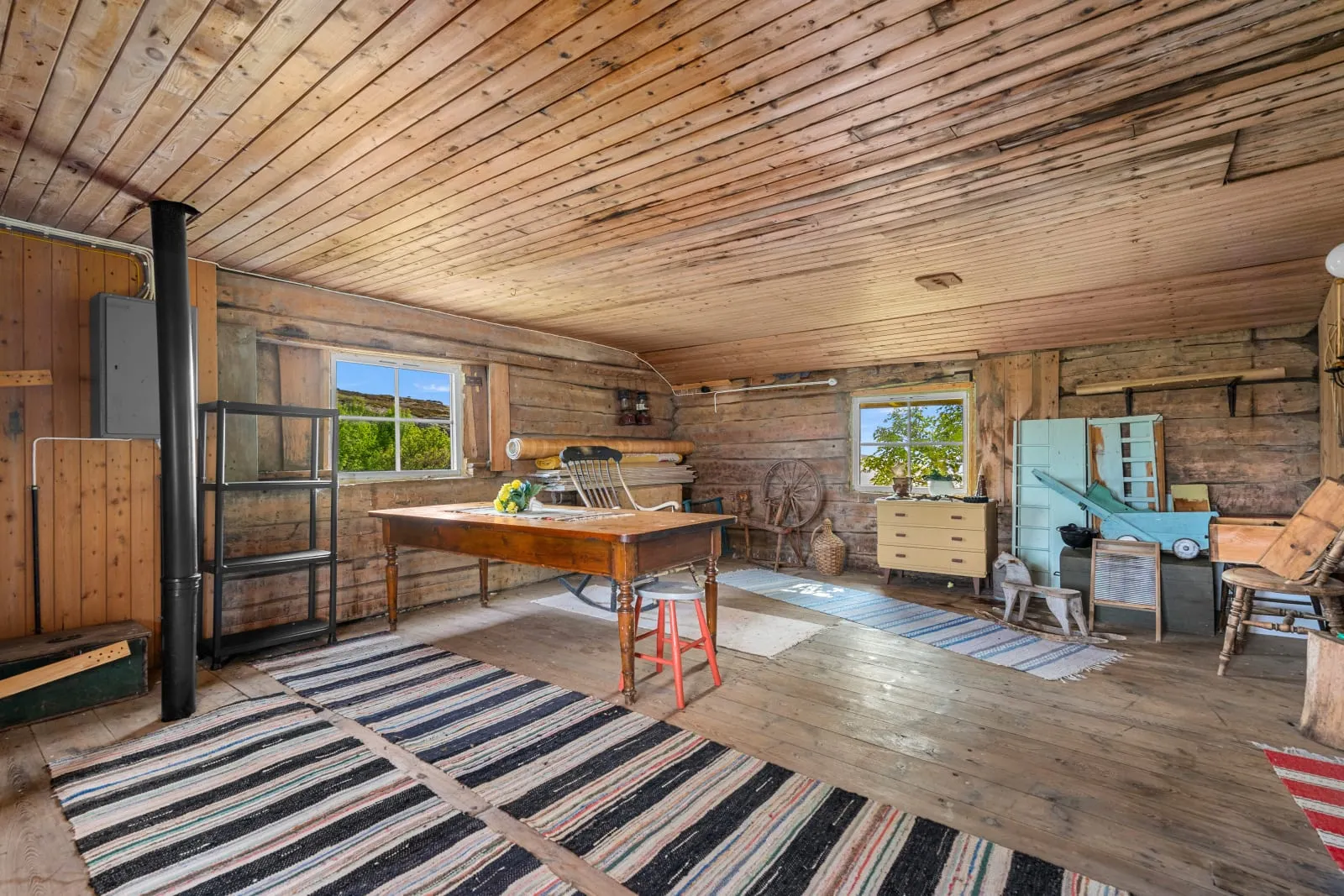 Expansive 7-Bedroom 1800s Country House on 142 Acres in Scenic Foldfjorden - View image 21 of 46