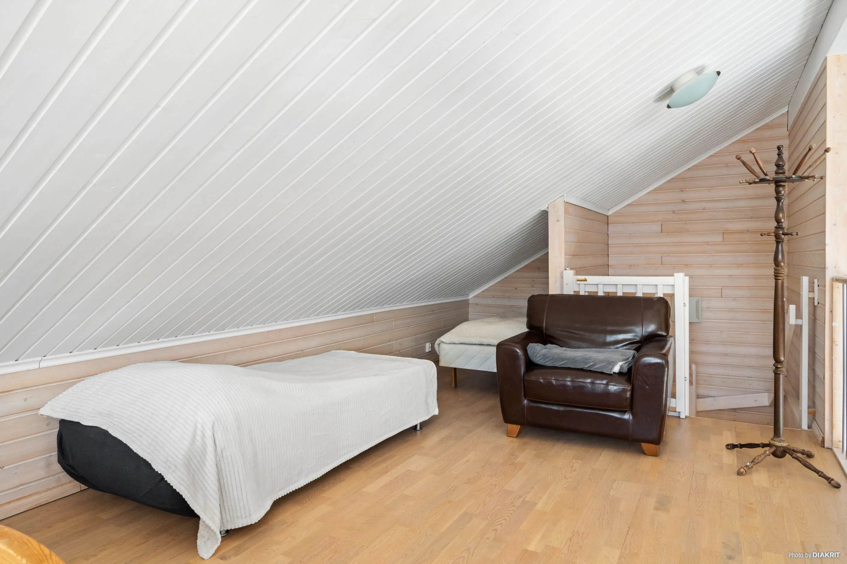 Spacious 10-Bedroom Ski Retreat in Kittelfjäll with Direct Slope Access - View image 16 of 57