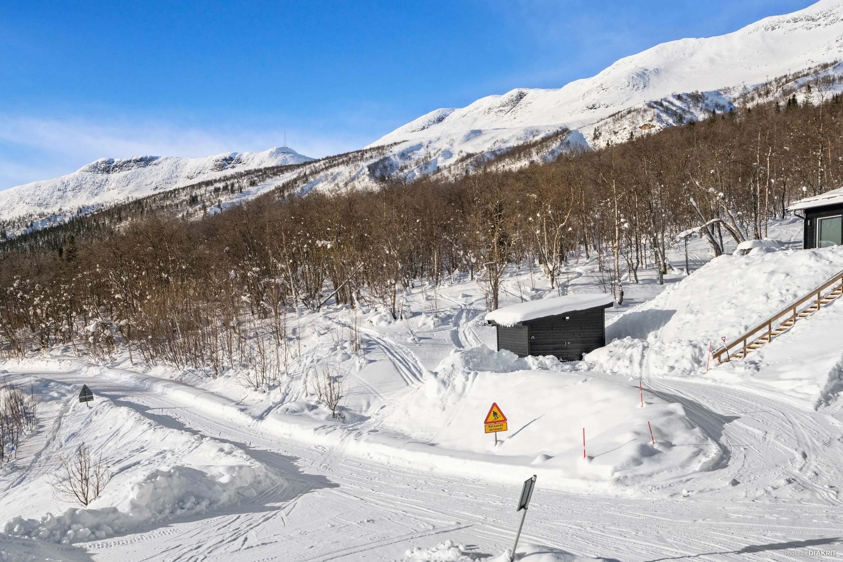 Spacious 10-Bedroom Ski Retreat in Kittelfjäll with Direct Slope Access - View image 18 of 57