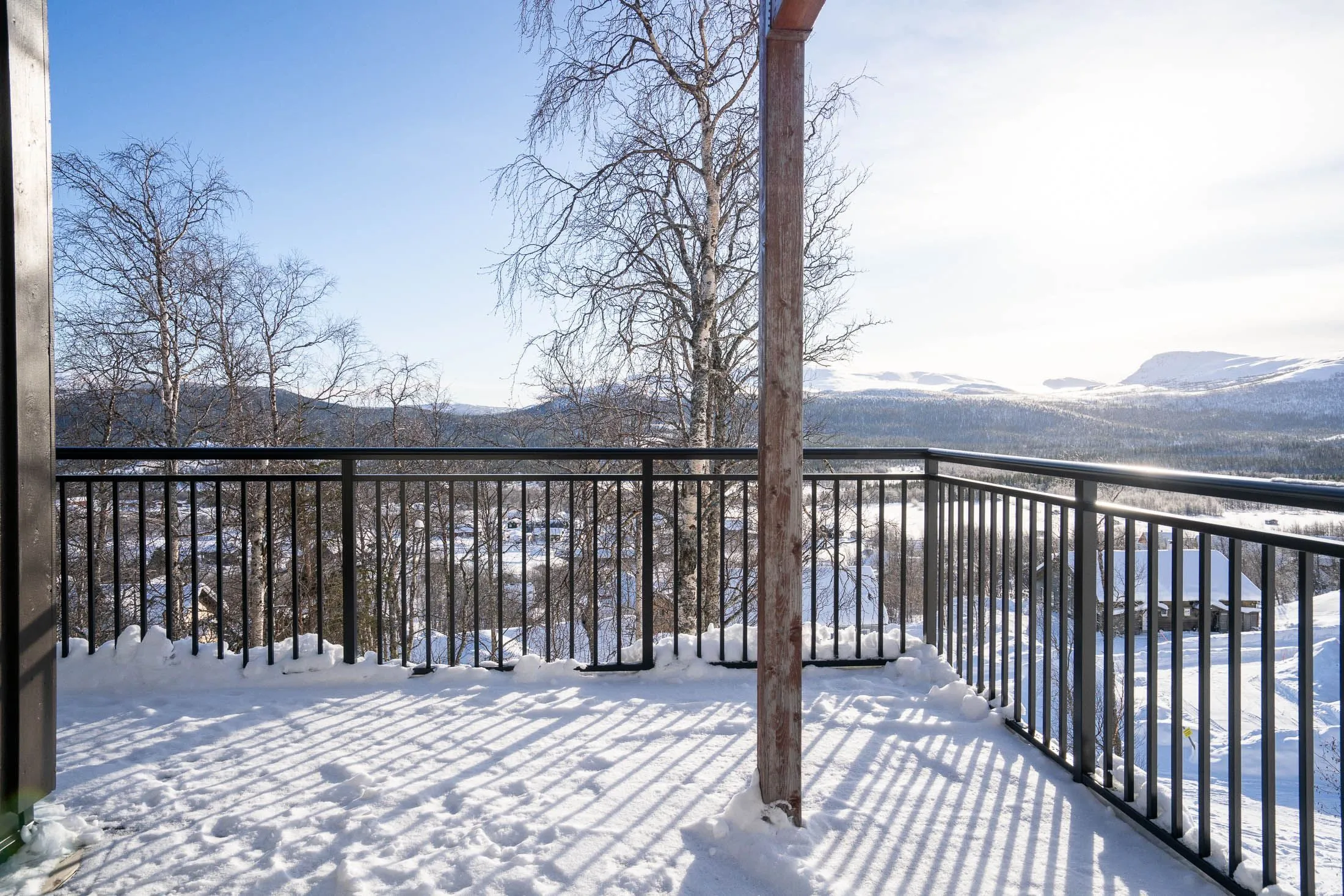 Spacious 10-Bedroom Ski Retreat in Kittelfjäll with Direct Slope Access - View image 20 of 57