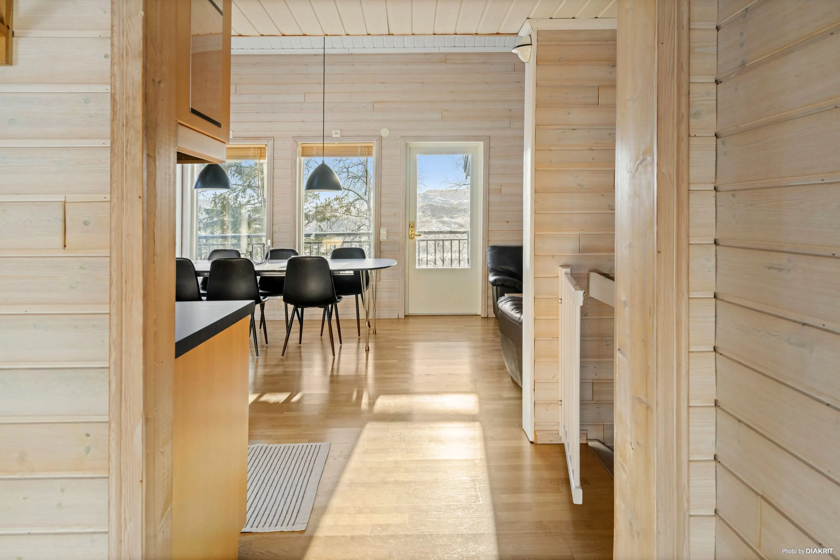 Spacious 10-Bedroom Ski Retreat in Kittelfjäll with Direct Slope Access - View image 29 of 57
