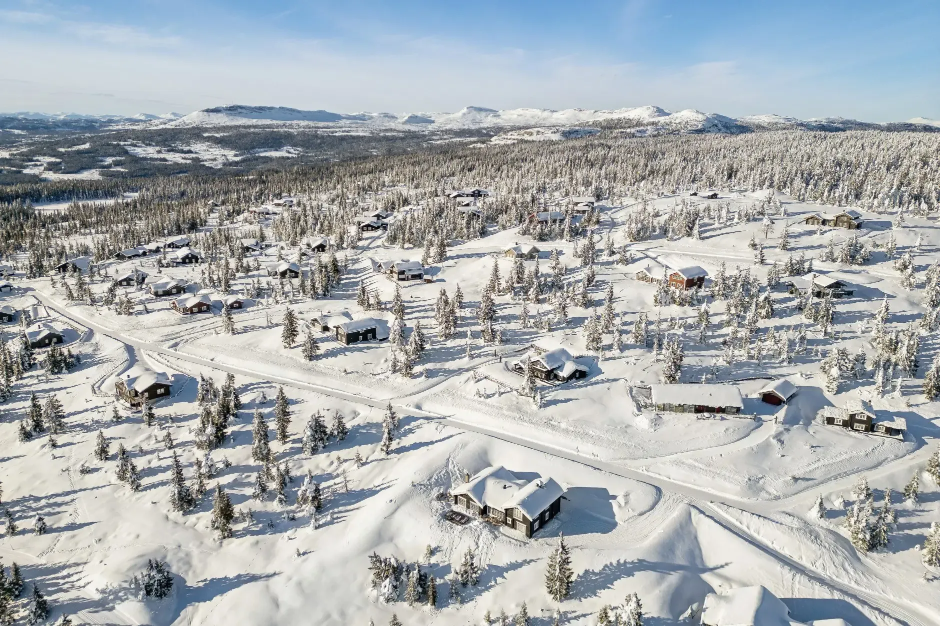 Modern 4-Bedroom Country House with Pool in Scenic Tretten, Norway - Image 5