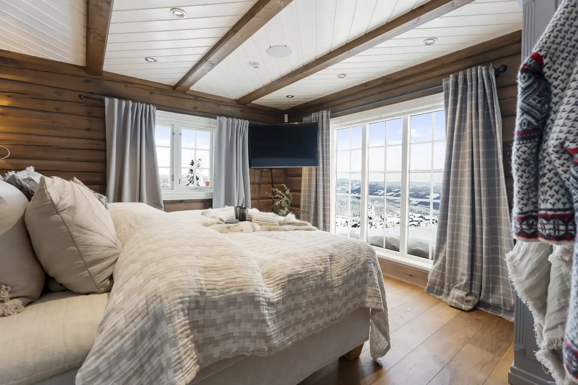 Modern 4-Bedroom Country House with Pool in Scenic Tretten, Norway - View image 22 of 49