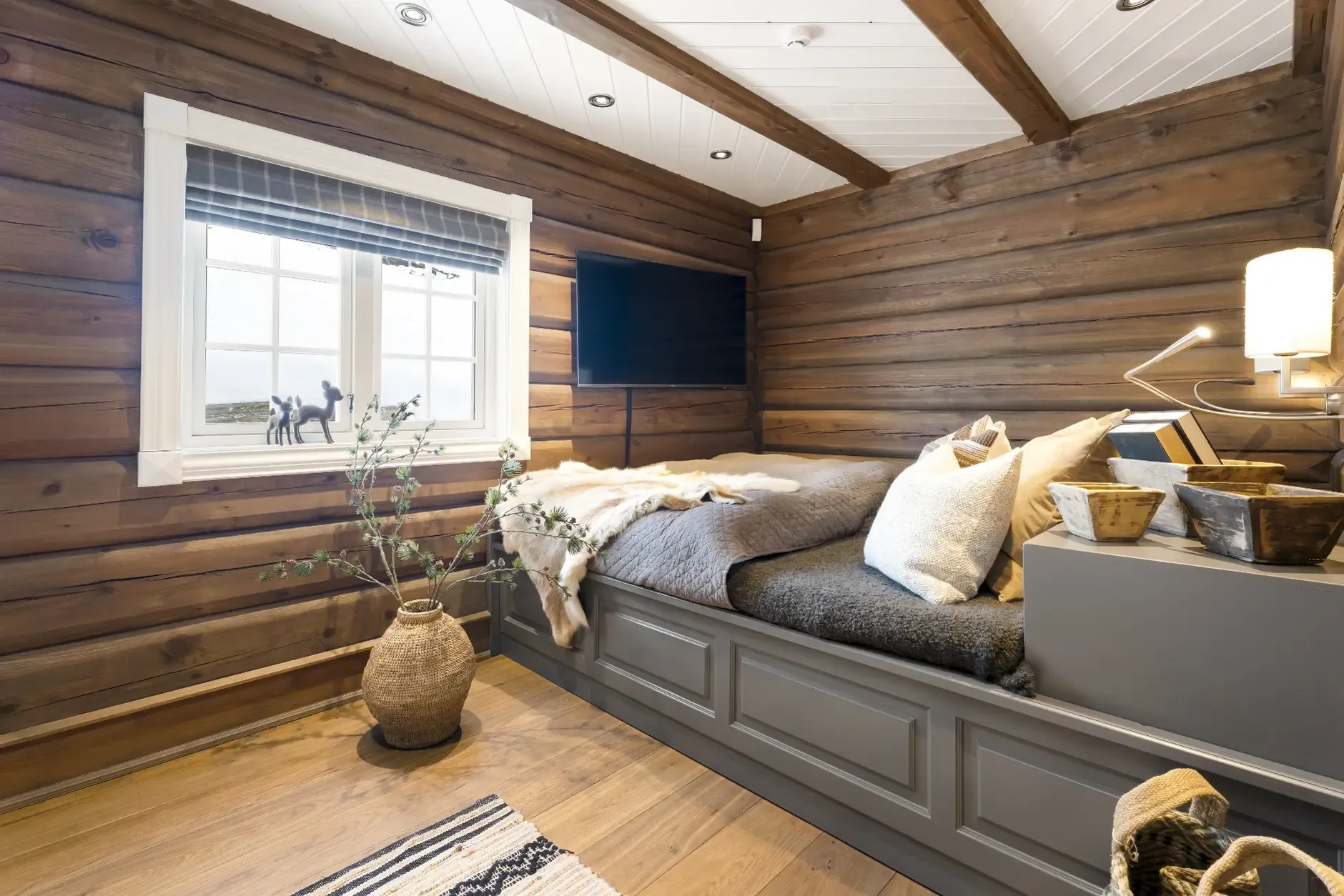 Modern 4-Bedroom Country House with Pool in Scenic Tretten, Norway - View image 24 of 49