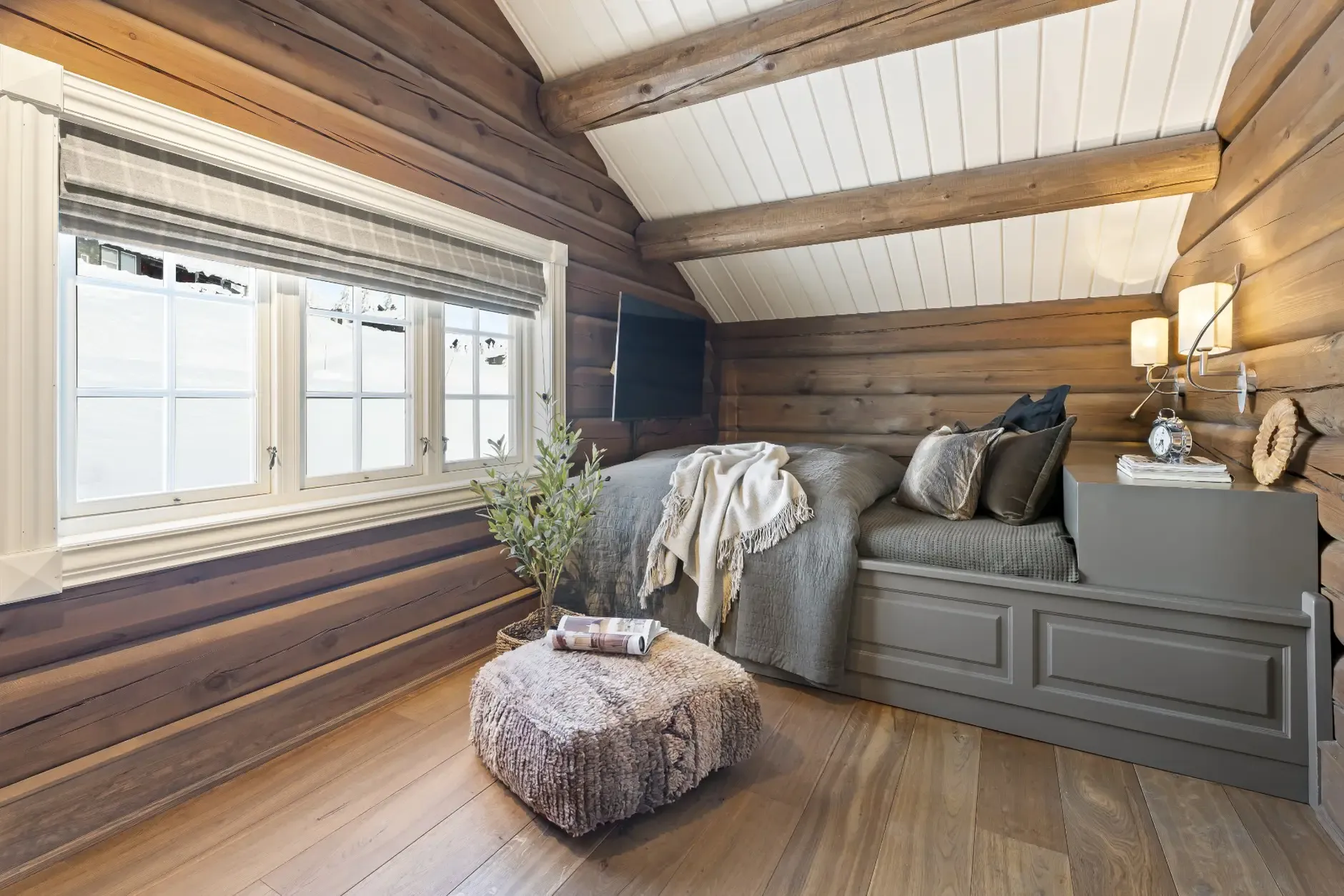 Modern 4-Bedroom Country House with Pool in Scenic Tretten, Norway - View image 34 of 49