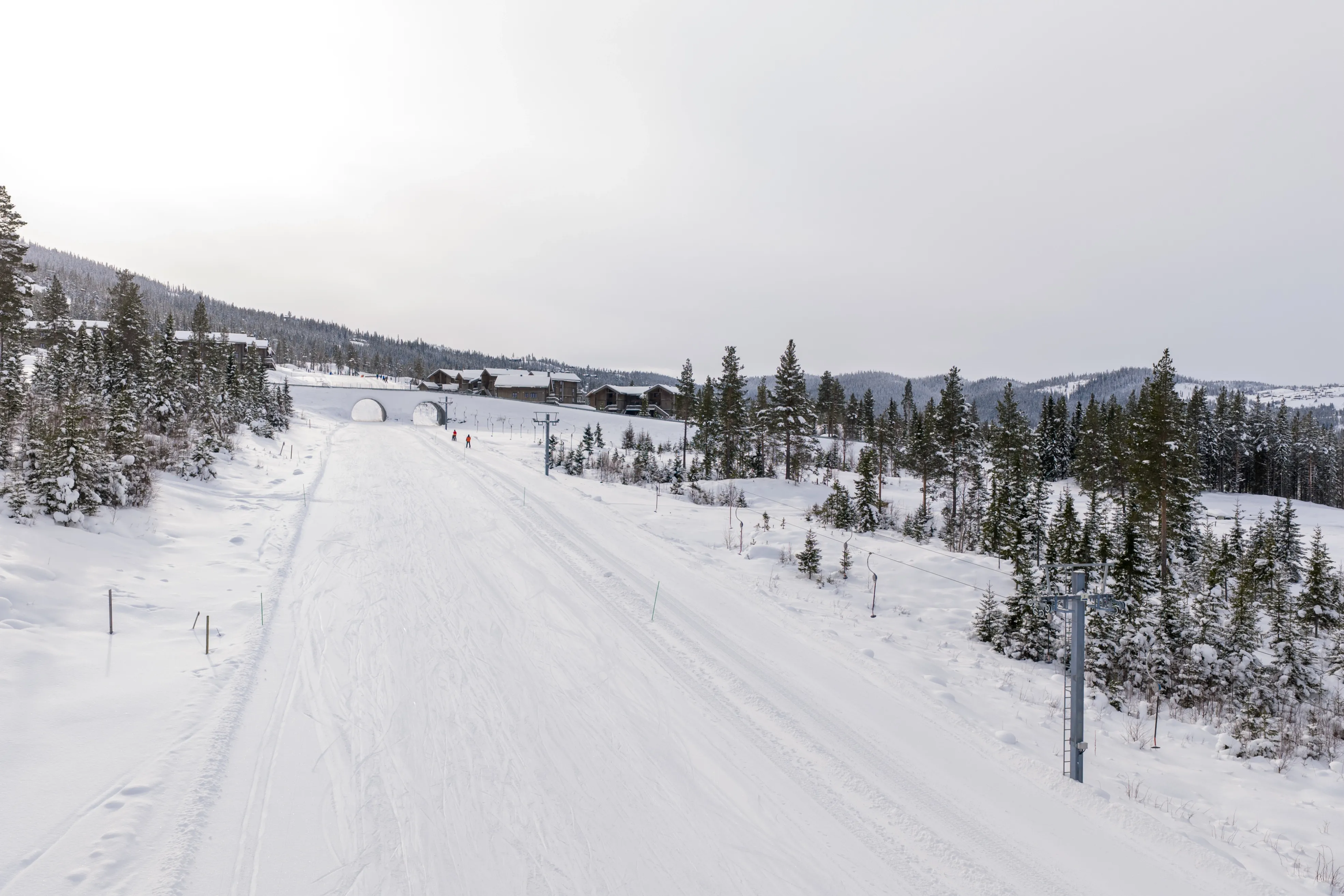 Contemporary 5-Bedroom Cabin with Terrace and Jacuzzi in Nesfjellet, Norway - View image 6 of 39