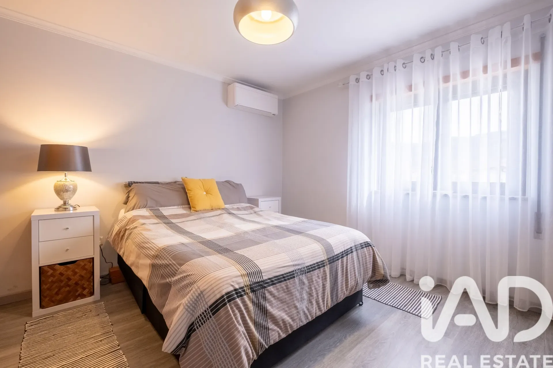 Contemporary 3-Bedroom House with Terrace and Garden in Coja, Portugal - View image 19 of 37