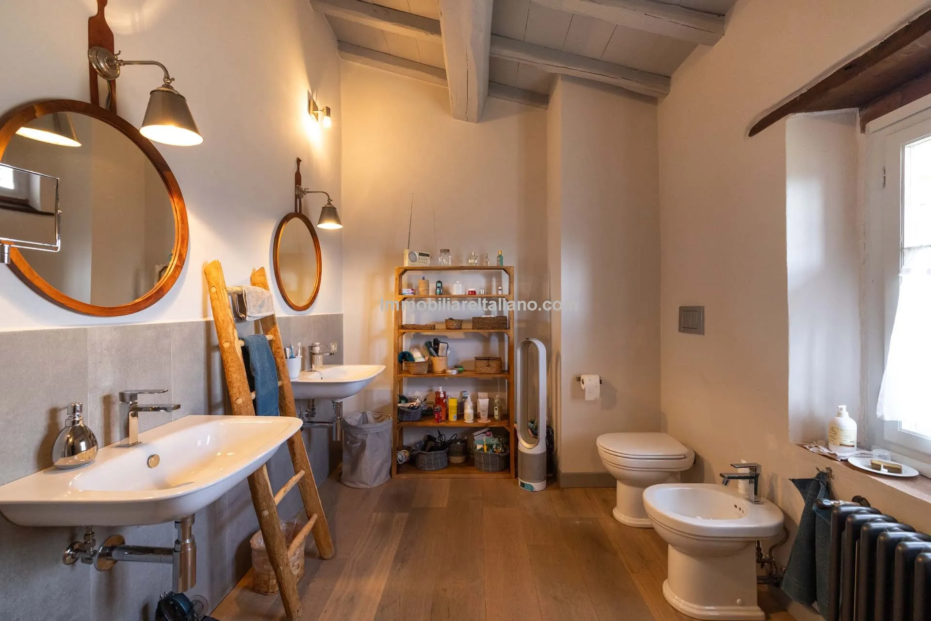 5-Bedroom Farmhouse with Expansive Gardens in Tuscany's Arezzo Province - View image 45 of 66