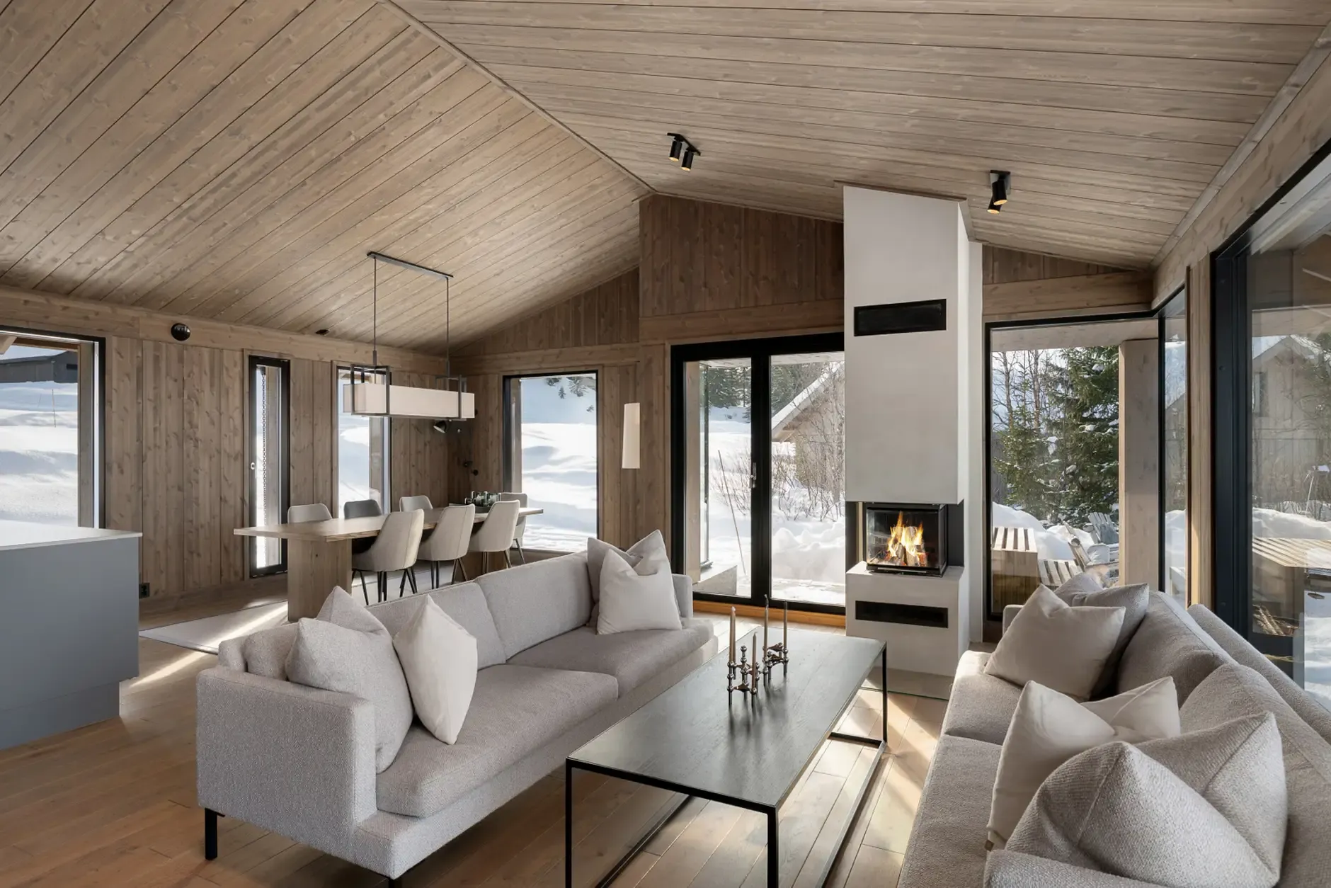 Contemporary 3-Bedroom Cabin with Ski Access in Scenic Øyer, Norway - View image 9 of 38