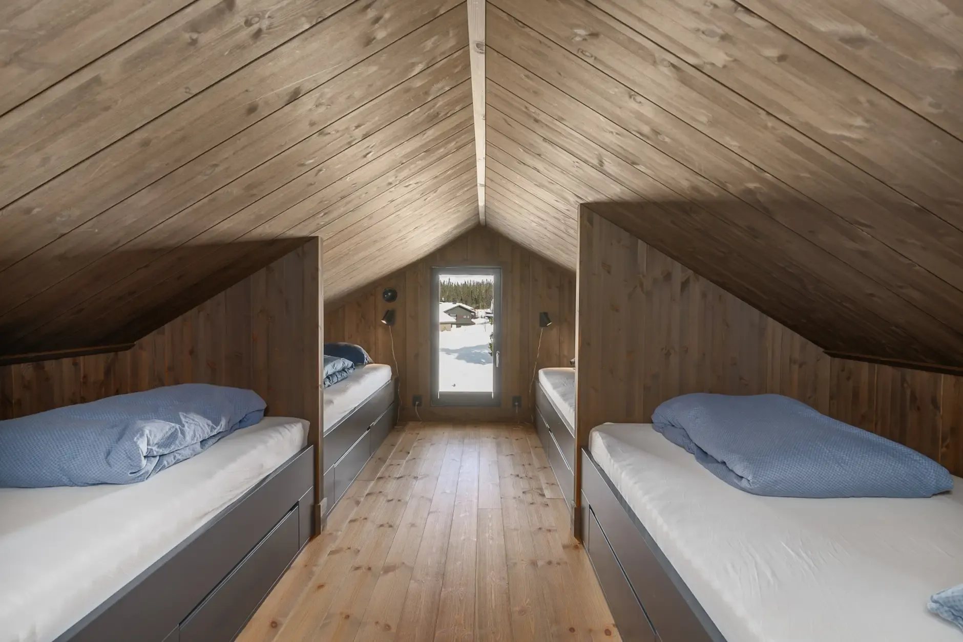 Contemporary 3-Bedroom Cabin with Ski Access in Scenic Øyer, Norway - View image 28 of 38