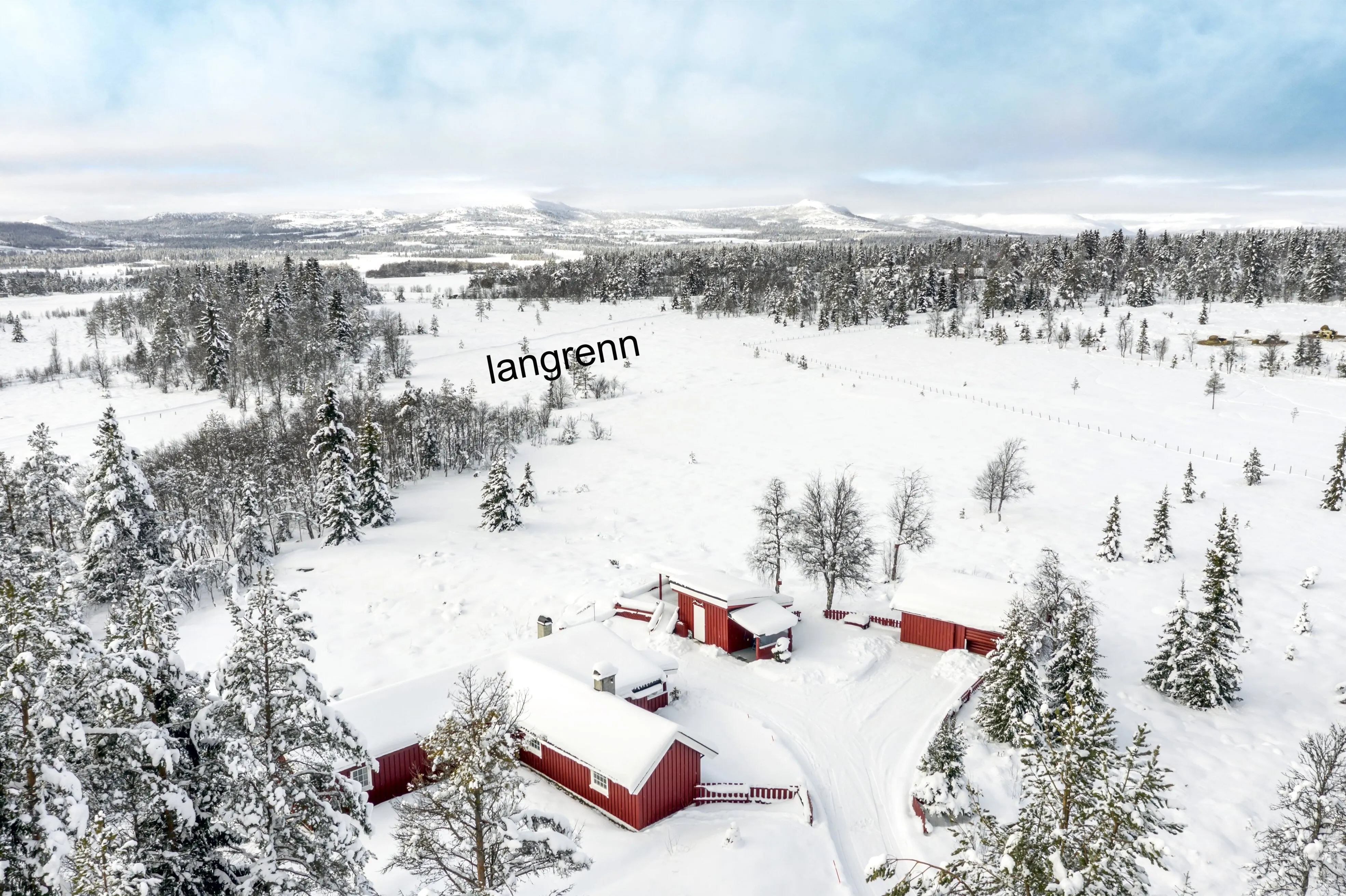 Spacious 1950s Country House in Gol with Expansive Grounds and 4 Bedrooms - Image 3