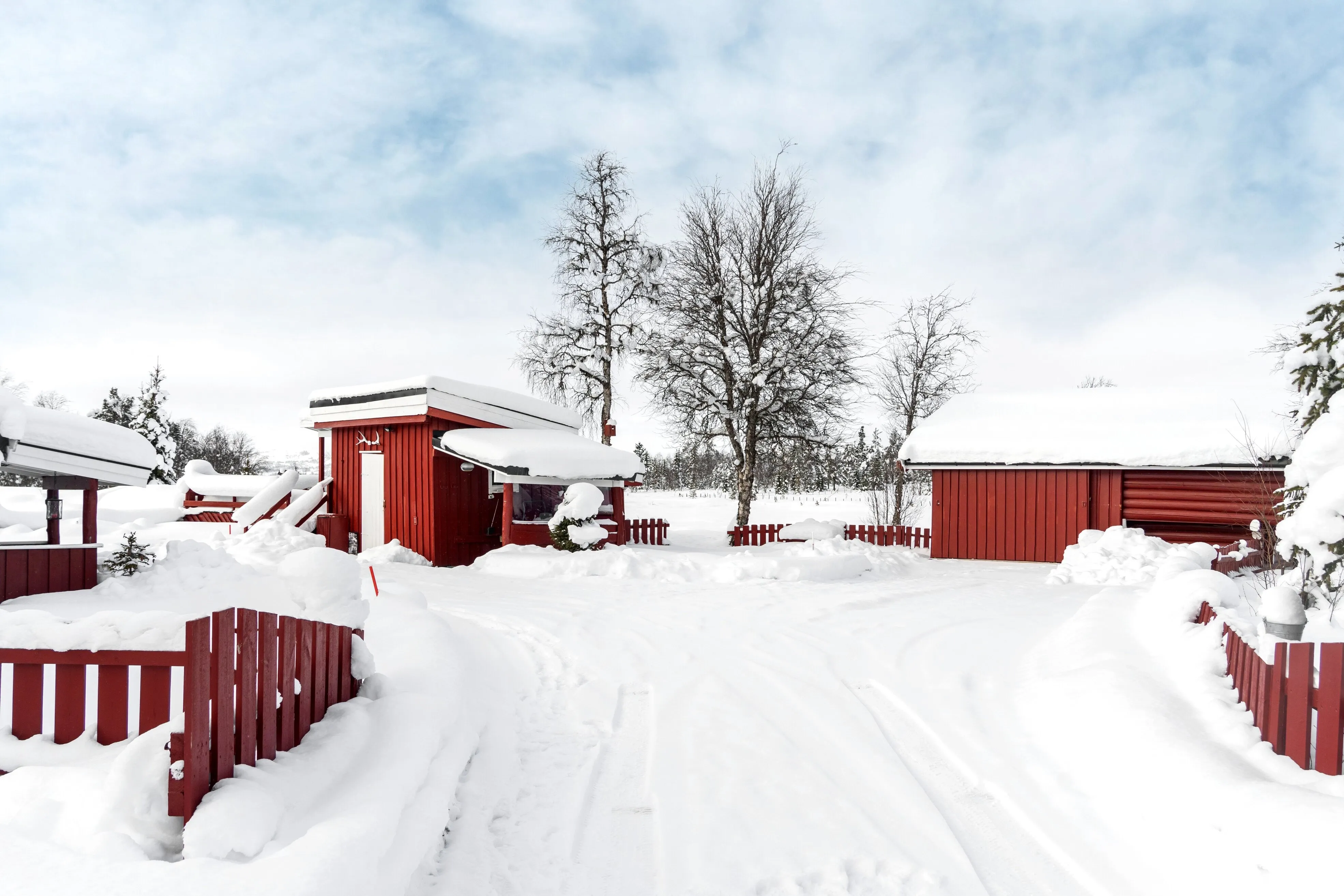 Spacious 1950s Country House in Gol with Expansive Grounds and 4 Bedrooms - View image 6 of 34