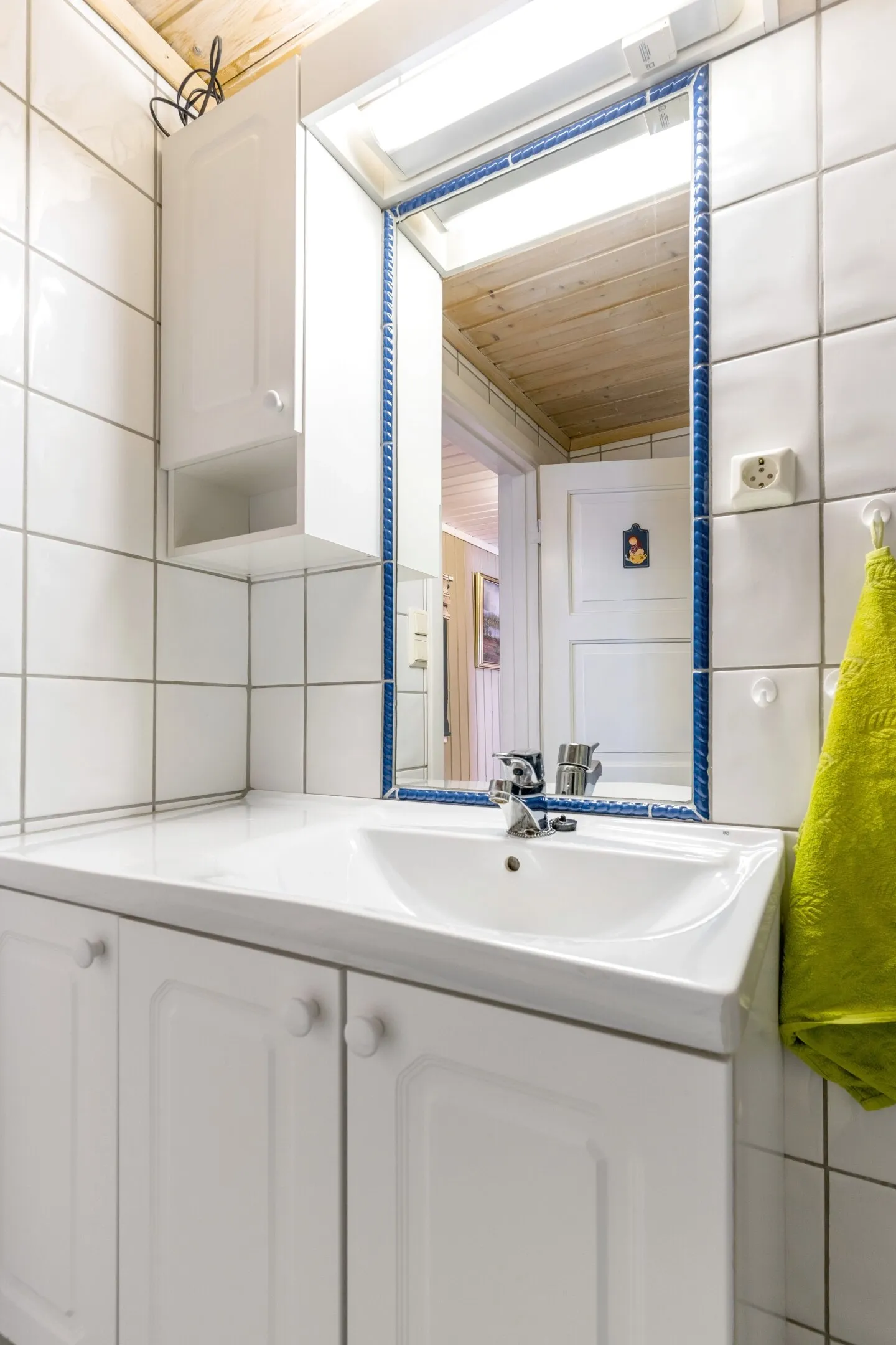 Spacious 1950s Country House in Gol with Expansive Grounds and 4 Bedrooms - View image 26 of 34