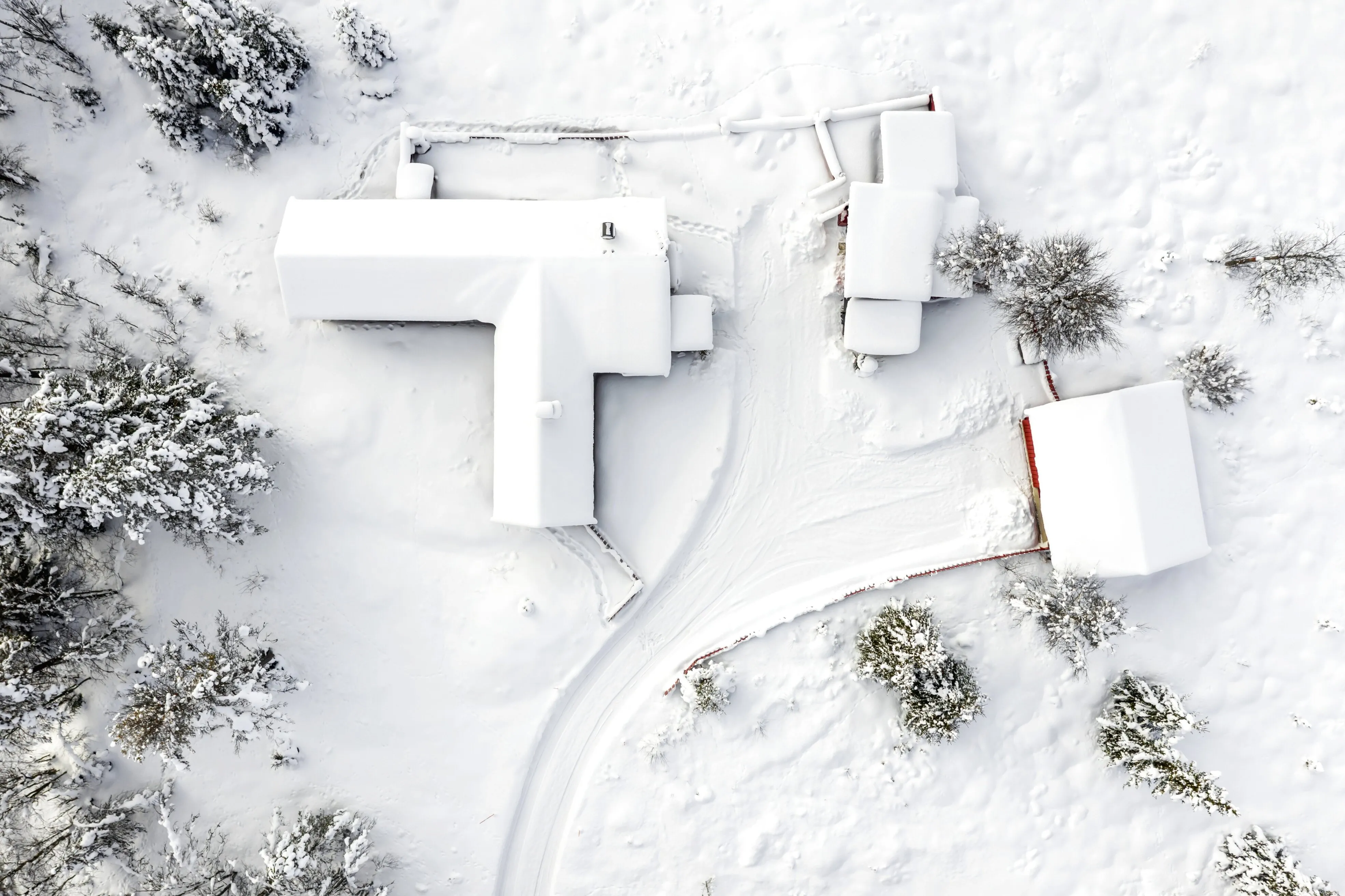 Spacious 1950s Country House in Gol with Expansive Grounds and 4 Bedrooms - View image 32 of 34