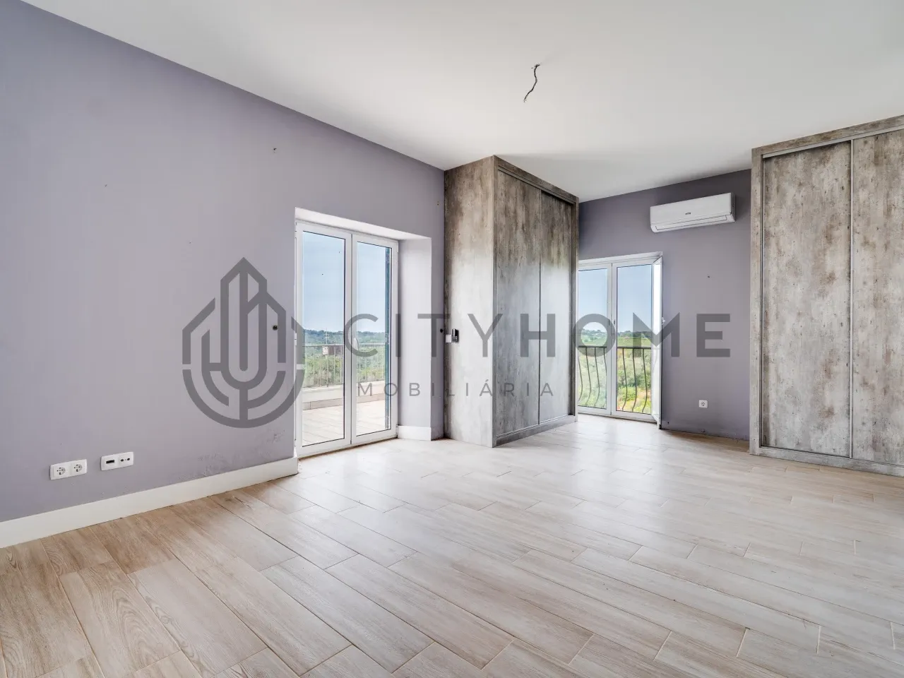 3-Bedroom Algarve House with Expansive Citrus Orchard and Rural Potential - View image 21 of 36