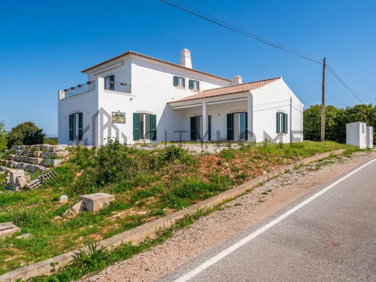 3-Bedroom Algarve House with Expansive Citrus Orchard and Rural Potential - View image 35 of 36