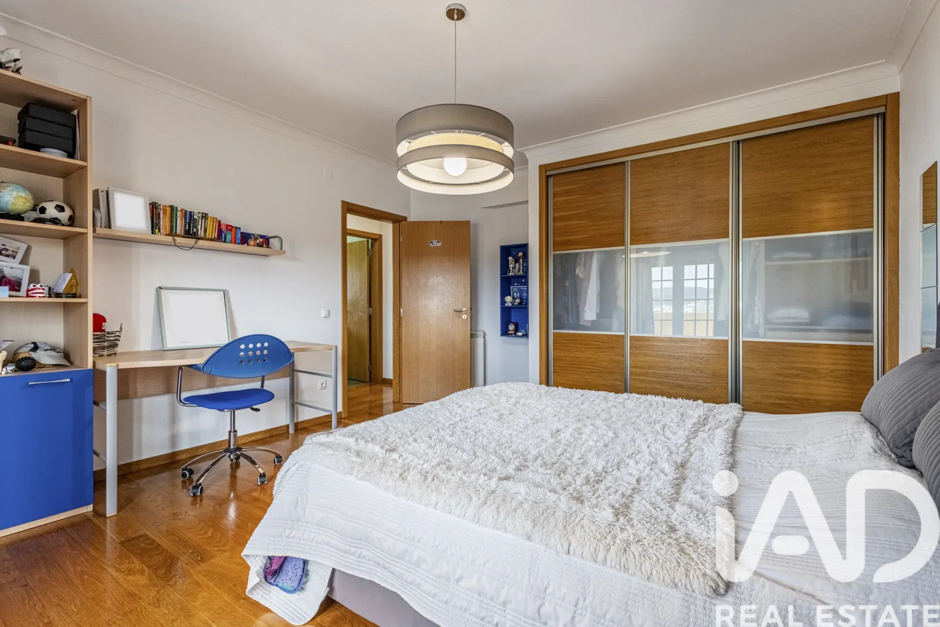 Spacious 5-Bedroom Family Home with Garden in Rio Maior, Portugal - View image 21 of 40