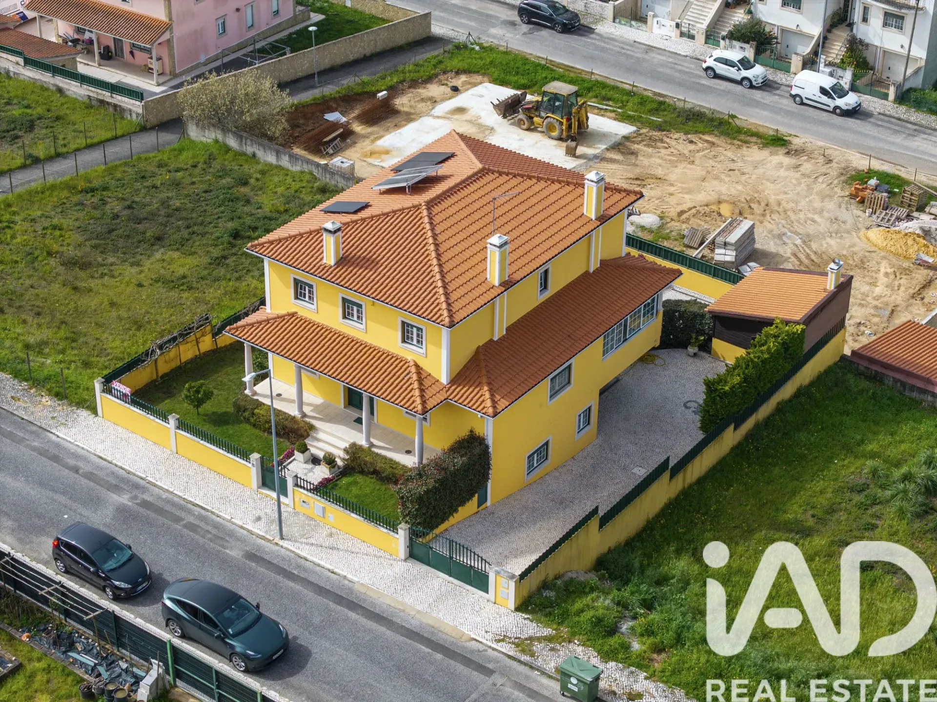 Spacious 5-Bedroom Family Home with Garden in Rio Maior, Portugal - View image 38 of 40