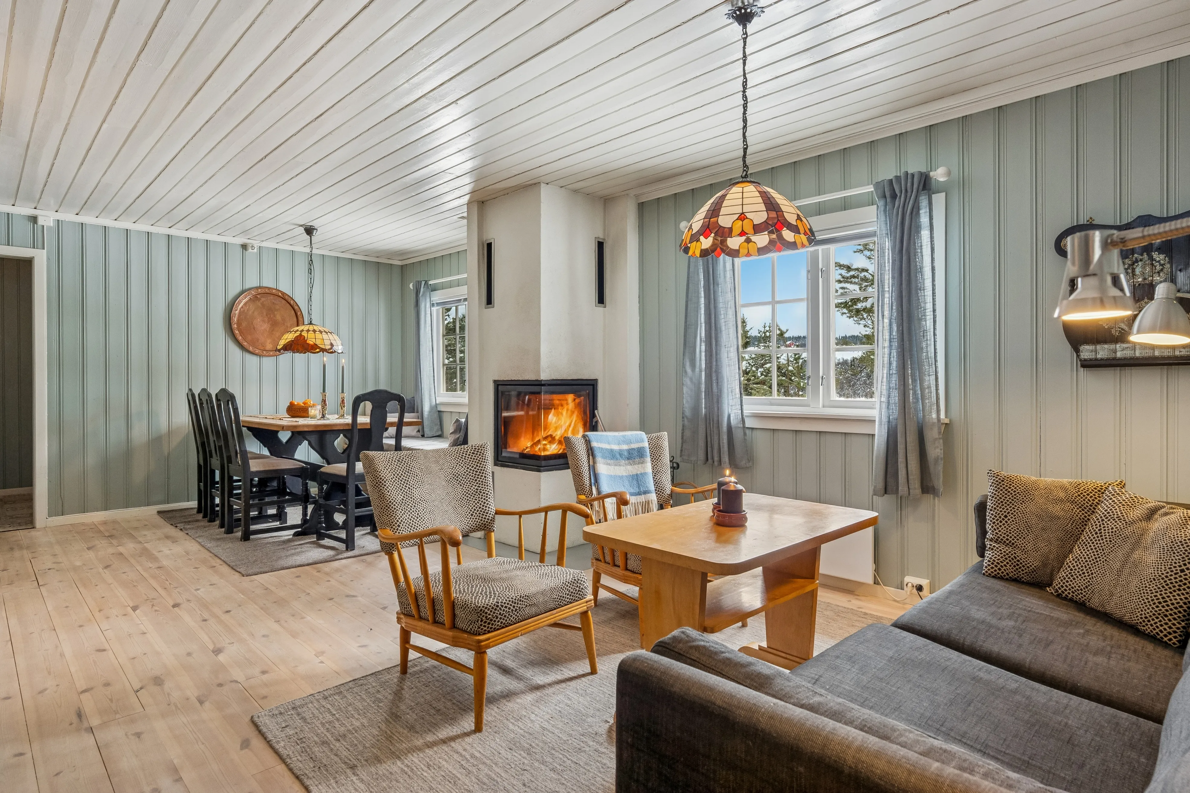 1950s Cabin in Valdres with Terrace and Scenic Outdoor Activities - Image 5