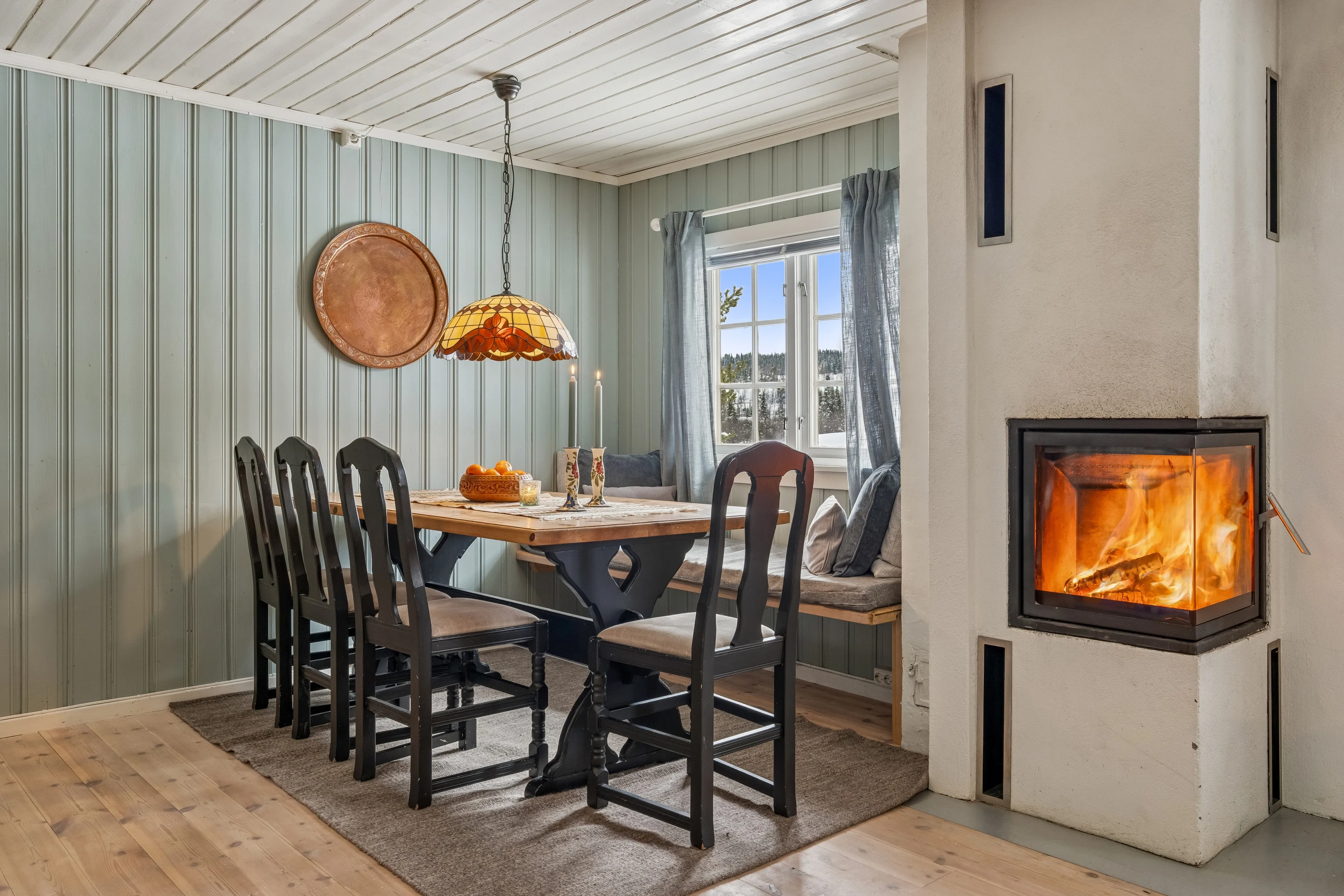 1950s Cabin in Valdres with Terrace and Scenic Outdoor Activities - View image 7 of 21