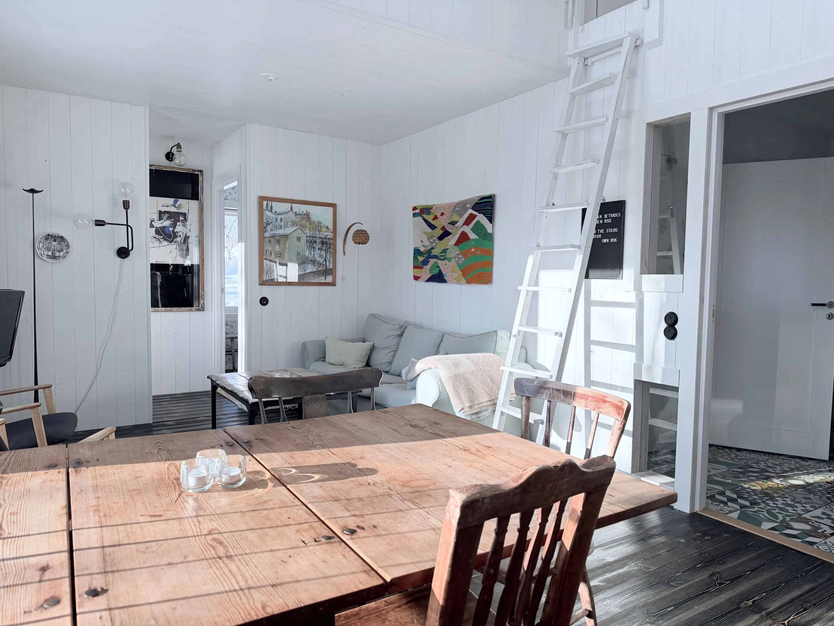 1950s 5-Bedroom Country House with Terrace in Scenic Tänndalen, Sweden - View image 8 of 37