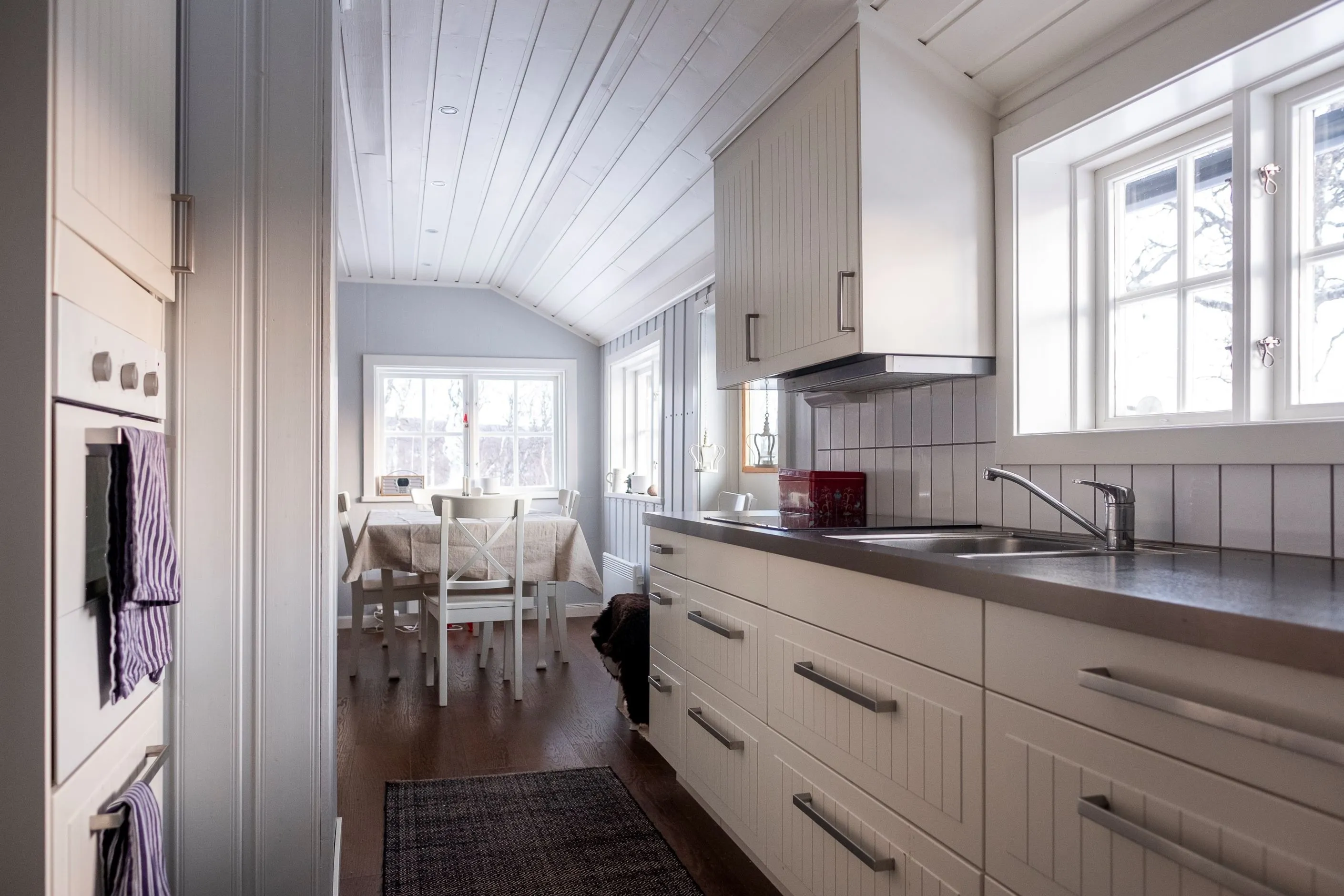 1950s 5-Bedroom Country House with Terrace in Scenic Tänndalen, Sweden - View image 13 of 37